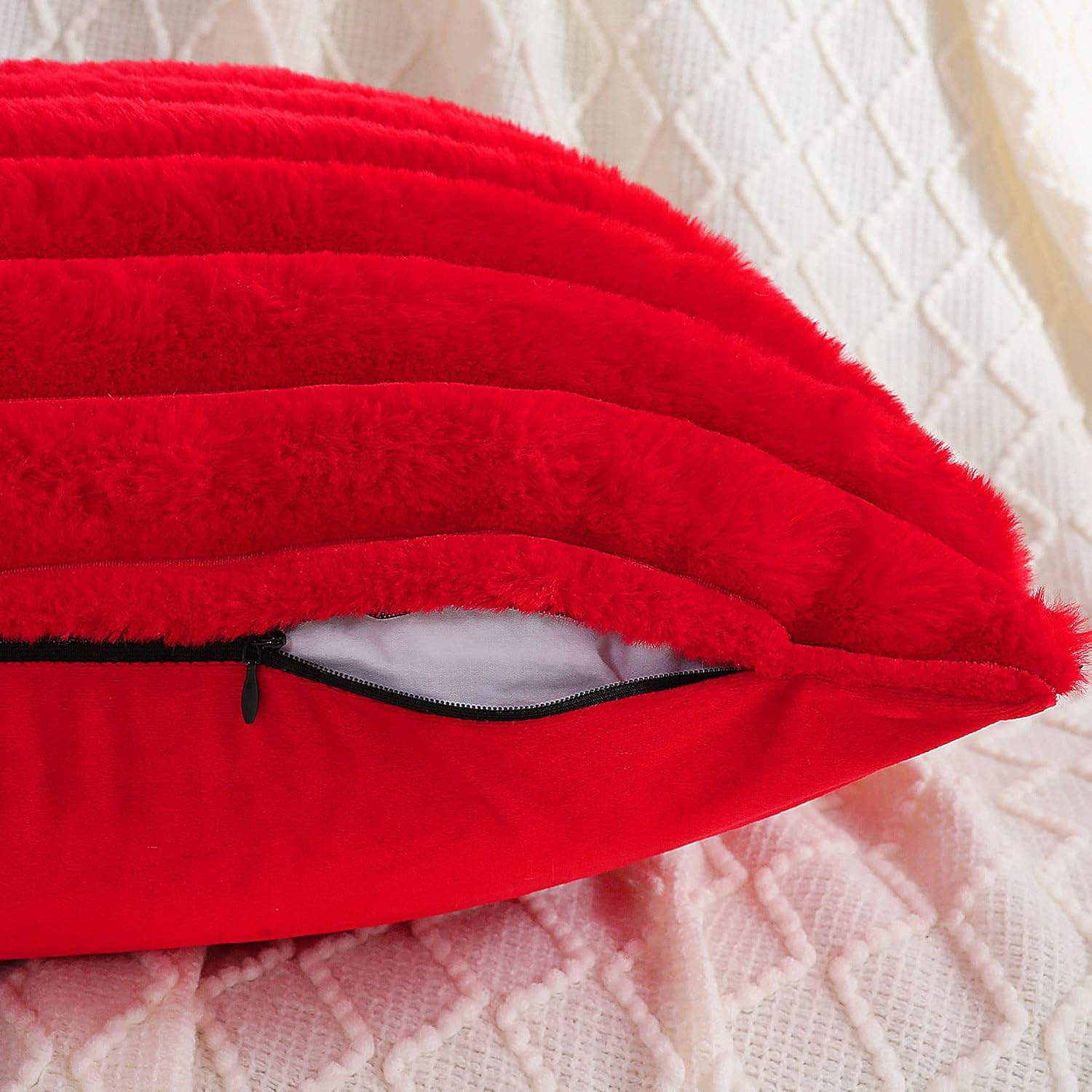 FUTEI – Juego de 2 fundas de almohada decorativas con rayas de color rojo, 14 x 14 pulgadas, cuadradas y primaverales, piel sintética de conejo