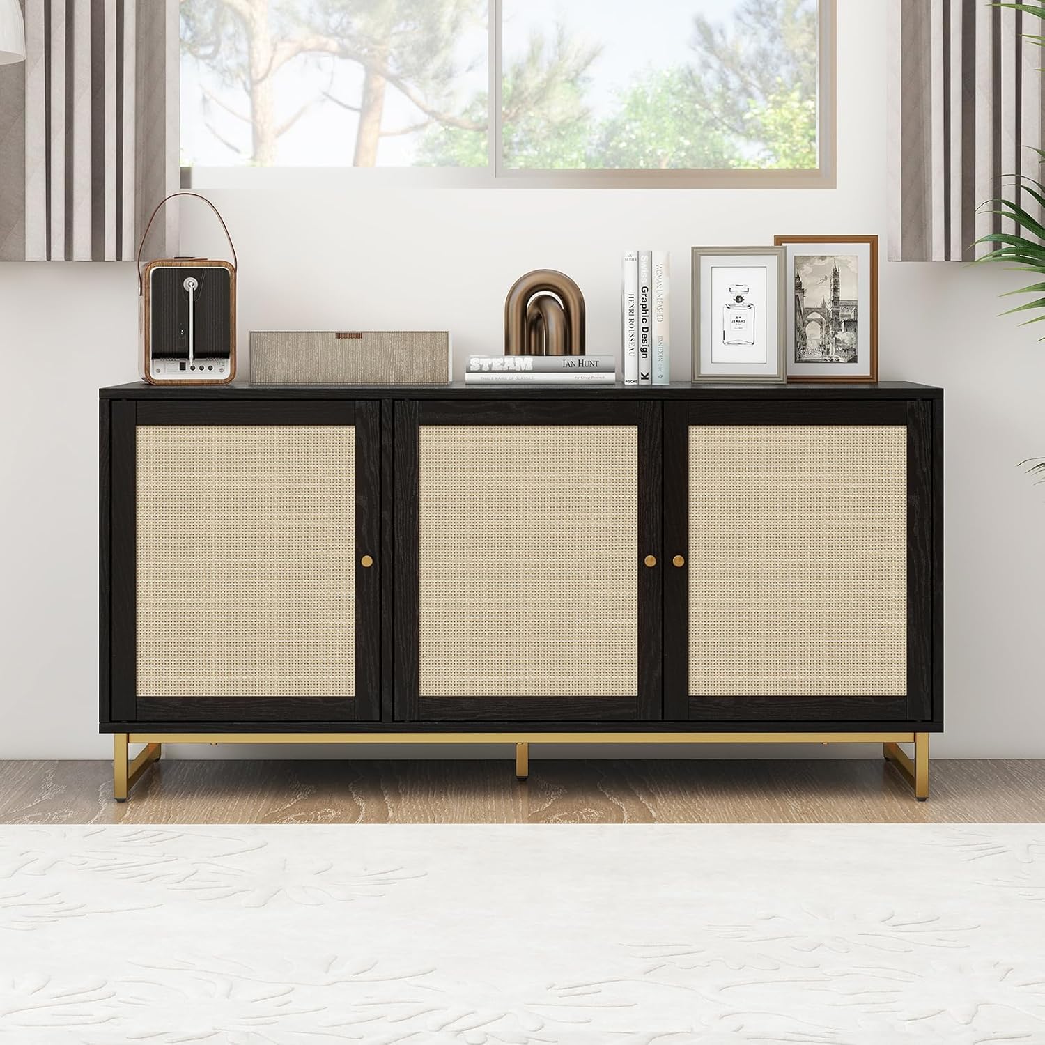 Aparador de buffet con puertas decoradas de ratán, gabinete de buffet, gabinete de ratán de 3 puertas con patas de metal para sala de estar,
