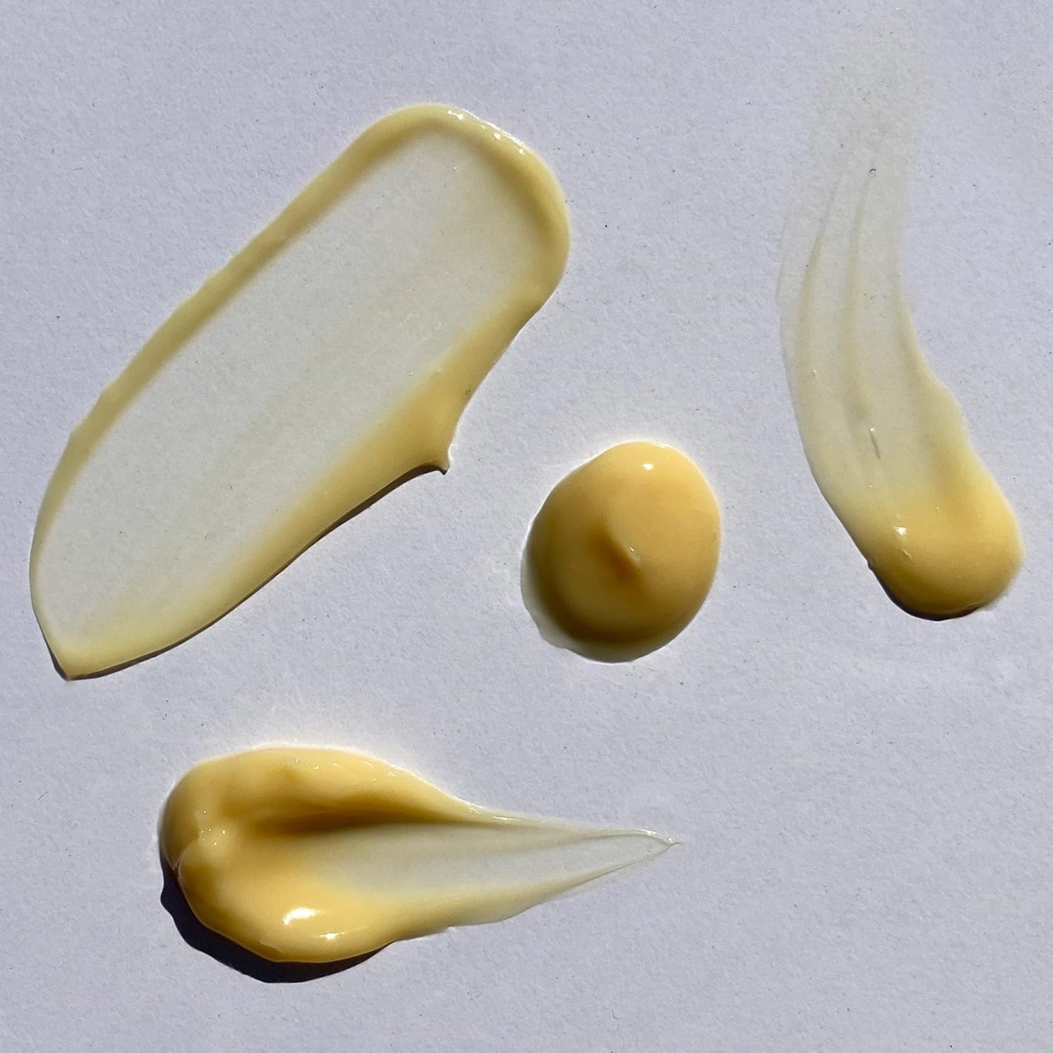 Crema iluminadora multifactor  Reviva Labs  Con 10% de ácido azelaico, 5% niacinamida, 3% ácido kójico, 3% ácido tranexámico