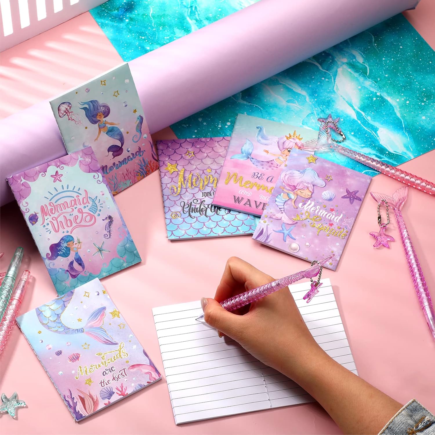 48 cuadernos y bolígrafo de sirena de 5 pulgadas, 24 bonitos bloc de notas de escamas de sirena, 24 bolígrafos negros de sirena para decoraciones de
