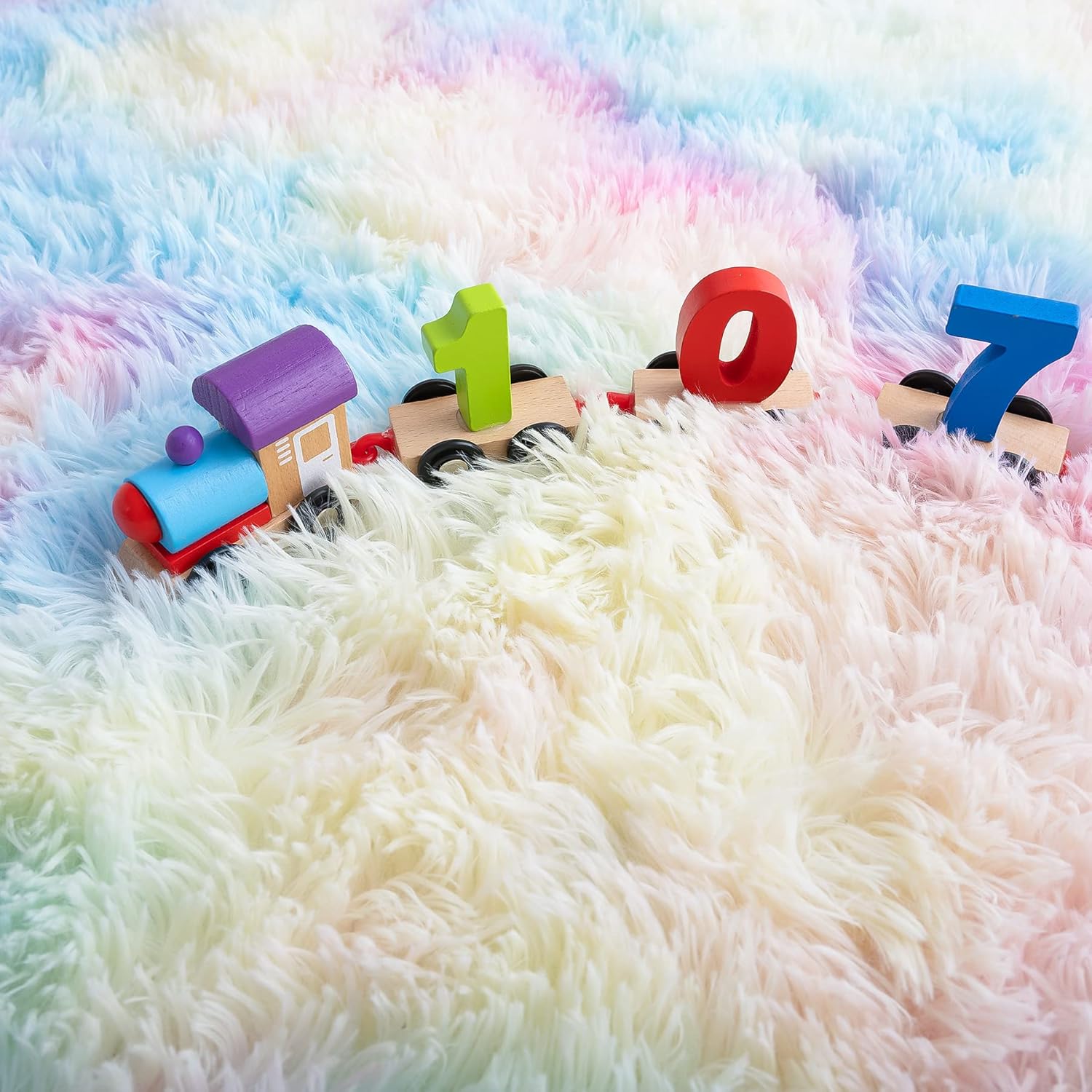 Noahas Alfombra esponjosa de arcoíris para dormitorio de niñas, alfombras peludas para sala de juegos de niños, alfombras Kawaii mullidas para