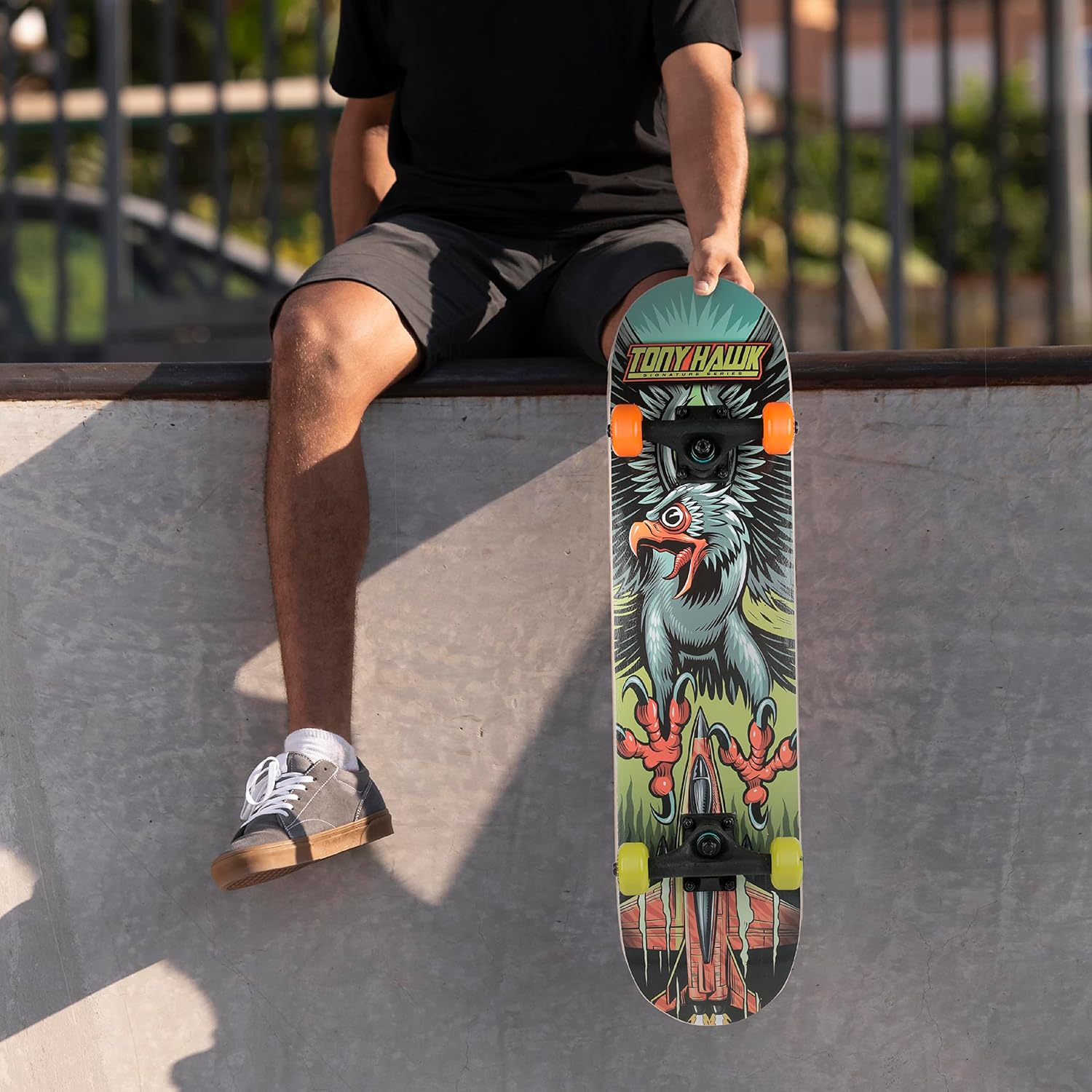 Tony Hawk – Patineta de 31 pulgadas con camiones profesionales, cinta de agarre completo, cubierta de arce de 9 capas, ideal para todos los niveles