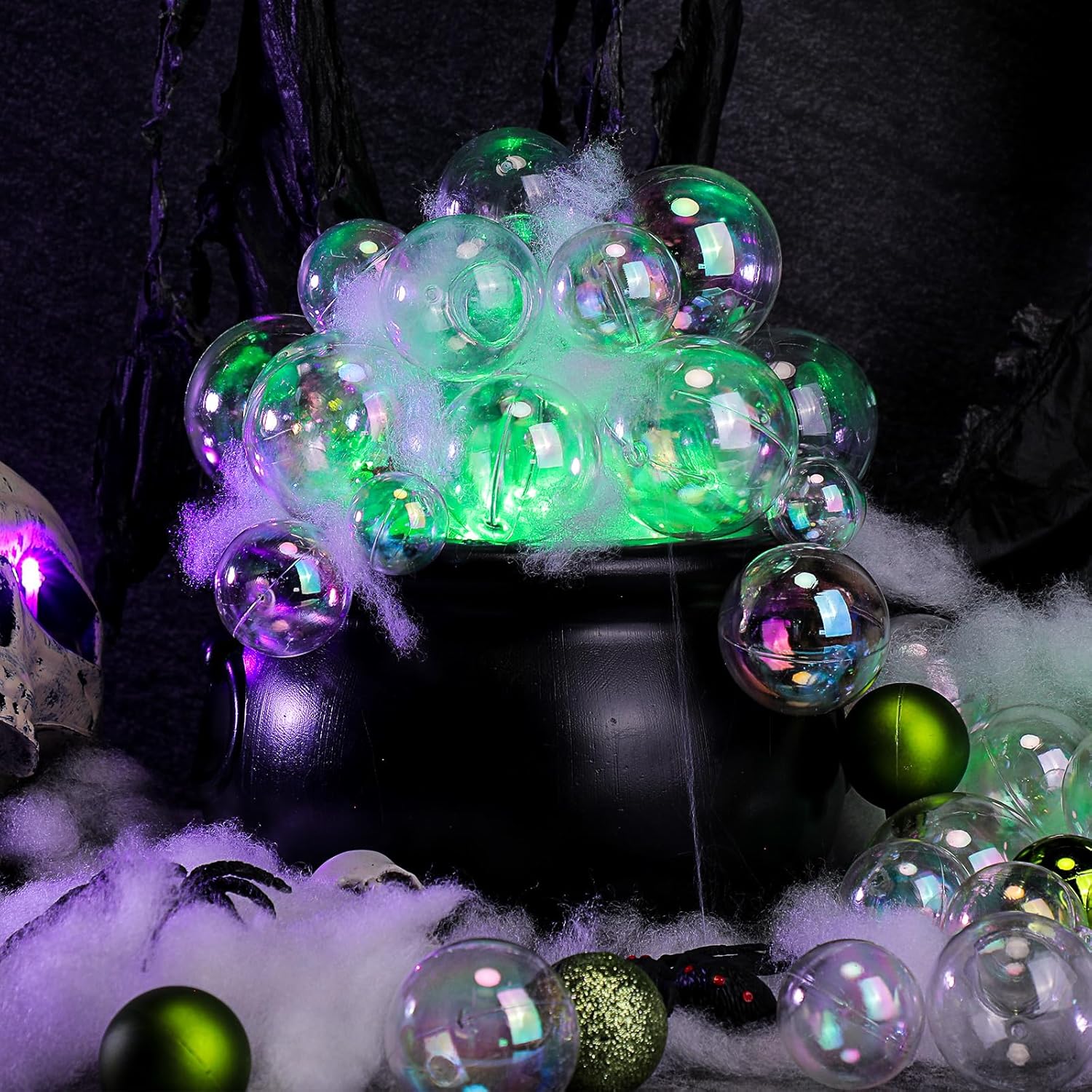 43 piezas de calderos de Halloween, caldero de plástico negro de 7.9 pulgadas con asa, adornos de bolas, algodón artificial, tira de luces y