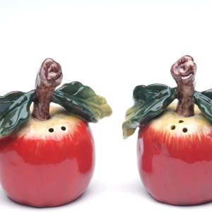 10230 Salero y pimentero de manzana roja de cerámica fina, 3 pulgadas de alto 10230 Salero y pimentero de manzana roja de cerámica fina, 3 pulgadas de alto