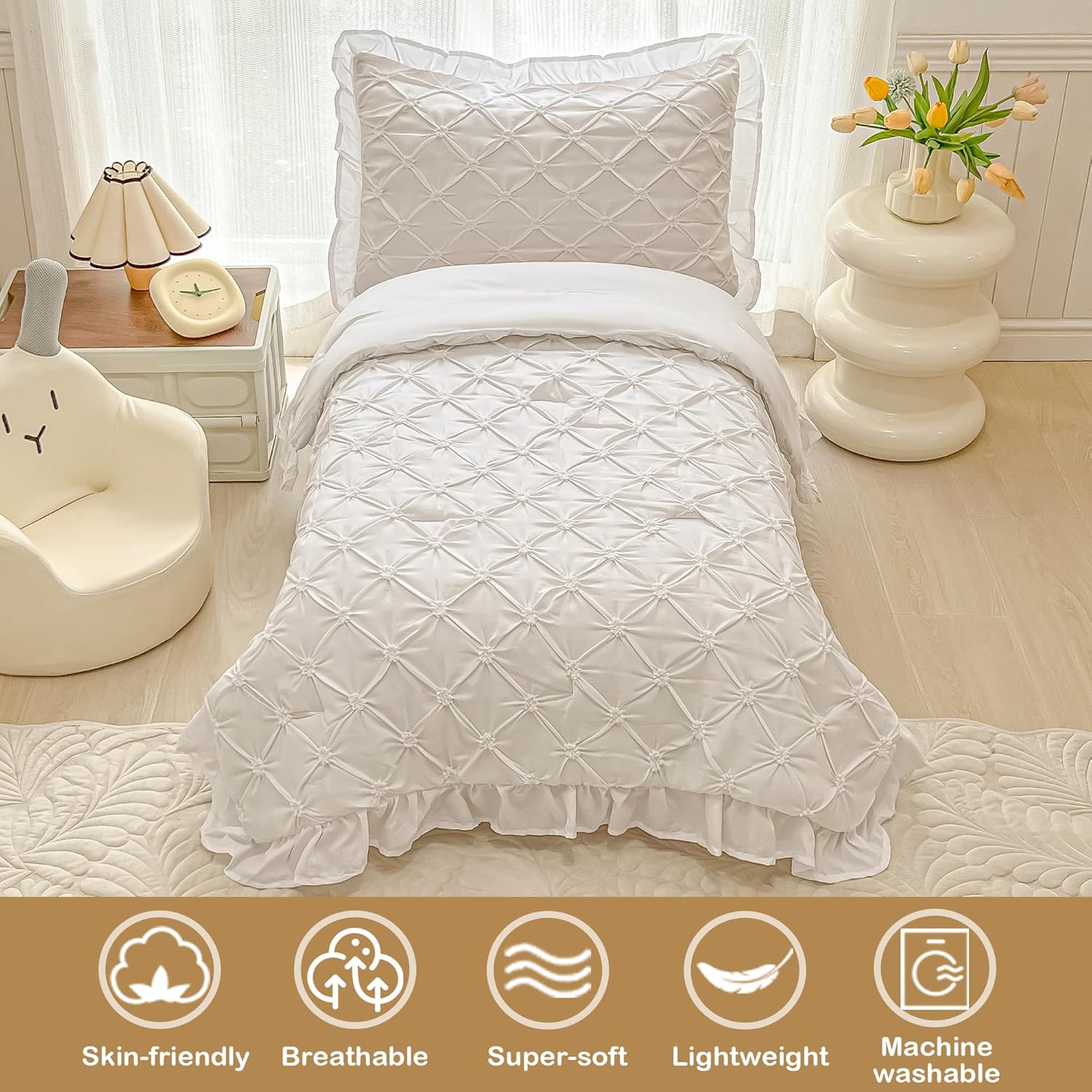 VIVILINEN Juego de ropa de cama para niñas pequeñas de 4 piezas con pliegues de color blanco fruncido floral 3D con diseño de pintuck para bebés y
