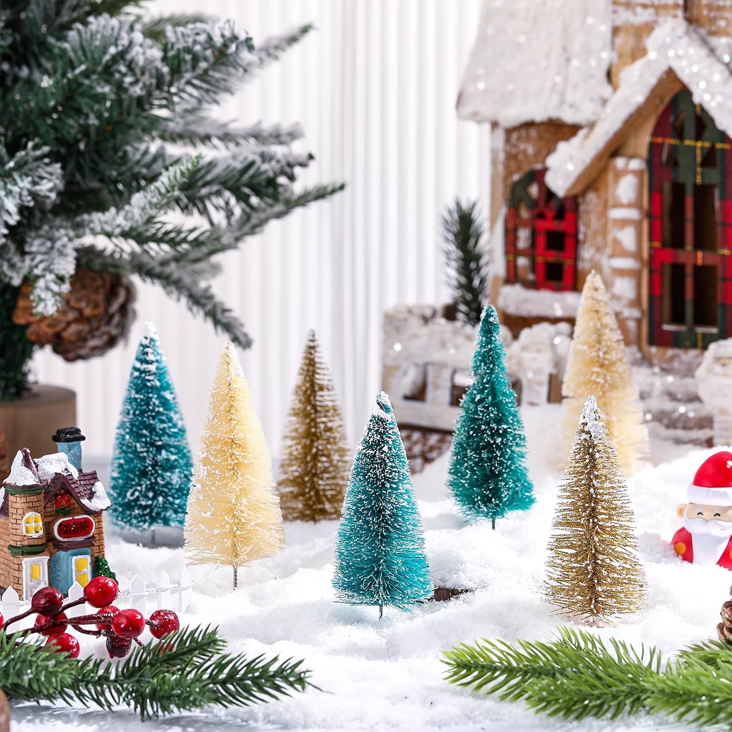 Yuxung 24 mini botellas de árbol de Navidad de 4 pulgadas, árboles artificiales de sisal esmerilado con base de madera para decoración de Navidad y