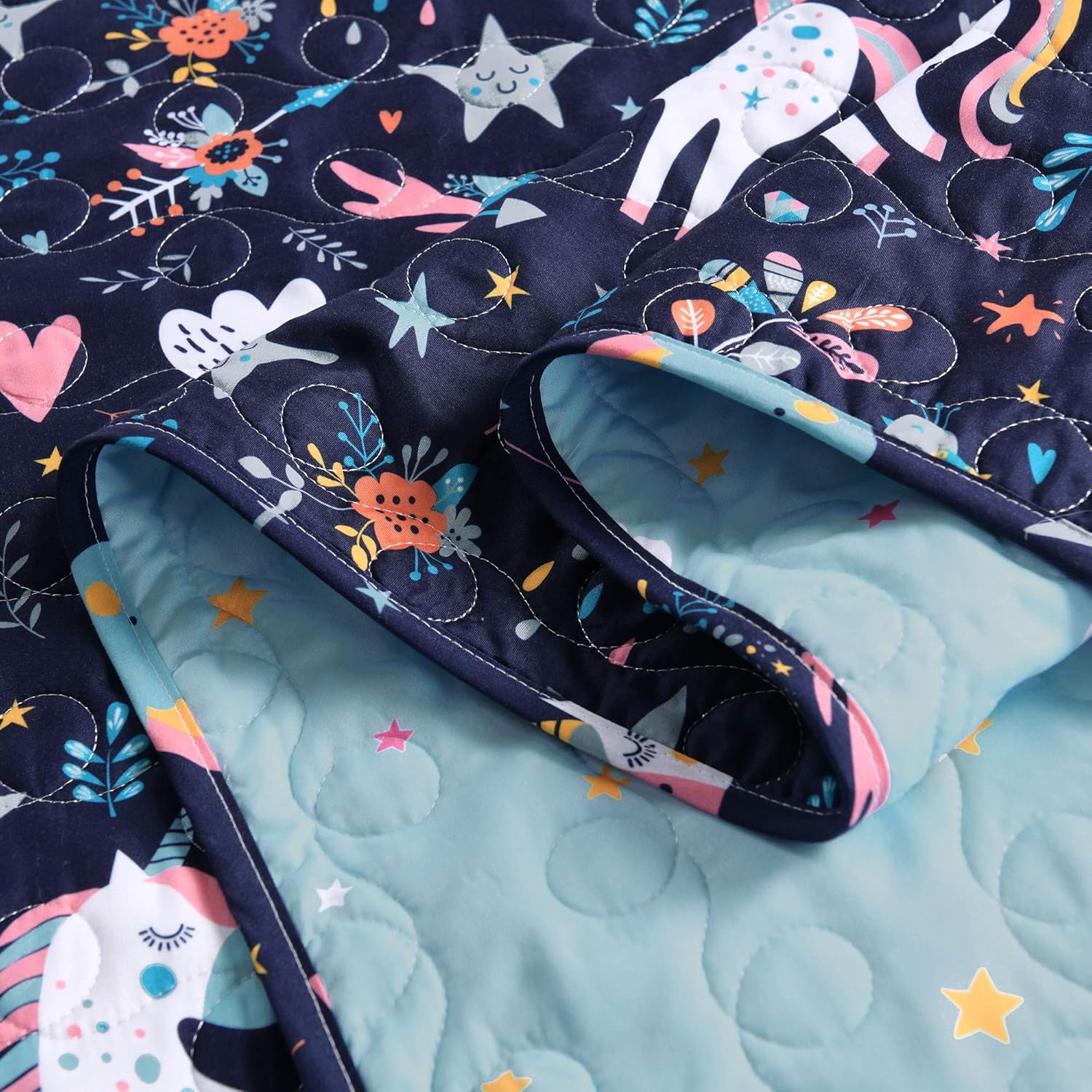 Lush Decor – Juego de 5 piezas de edredón de unicornio con corazón para niños, tamaño matrimonialqueen, azul marino, incluye edredón reversible, 2