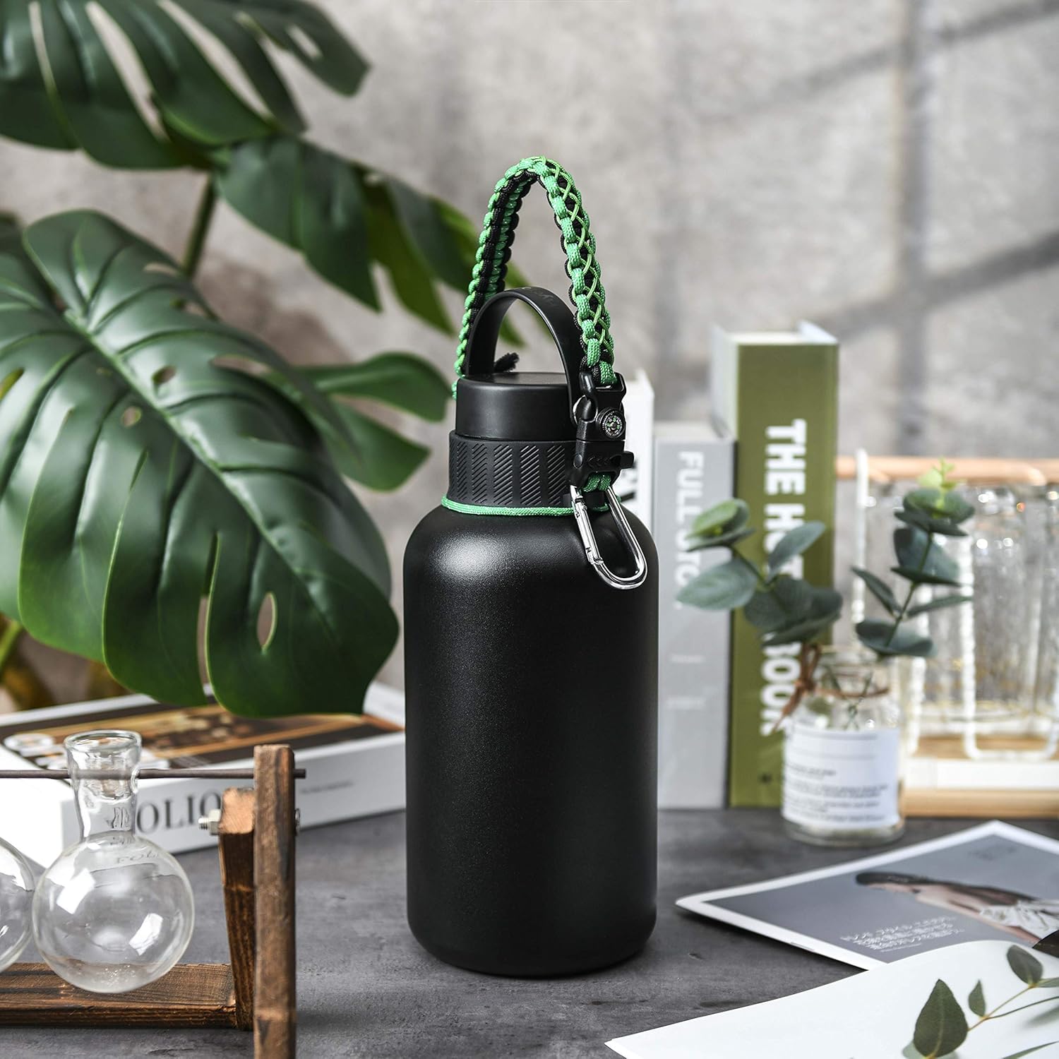 QeeCord – Asa de cuerda de paracaídas para botella Hydro Flask 2.0 de boca ancha estándar con anillo y mosquetón (12, 16, 18, 20, 32, 40 y 64 onzas)