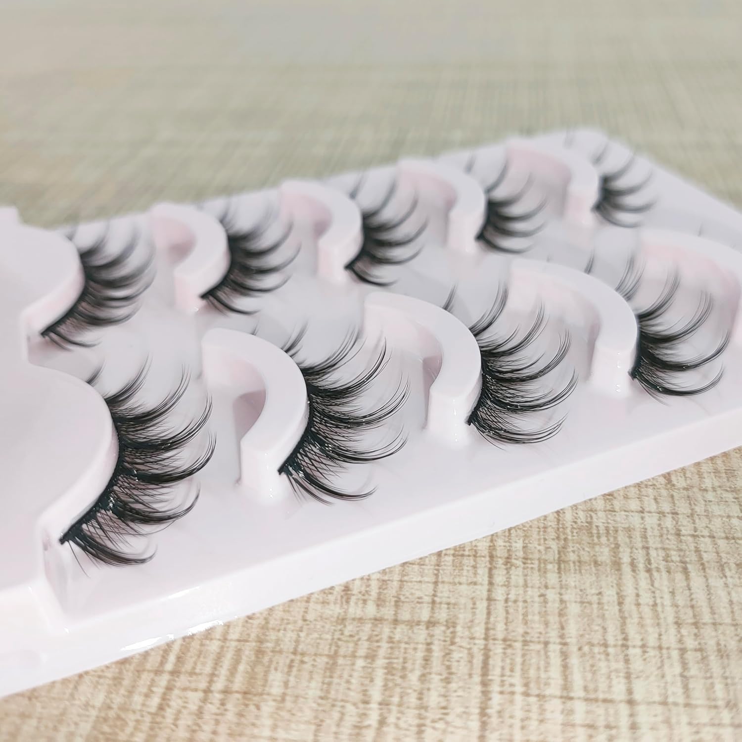 Pestañas postizas Wispy Spiky Manga, pestañas postizas de anime 3D de 0.59 pulgadas para un aspecto natural, reutilizables, 5 pares, perfectas para