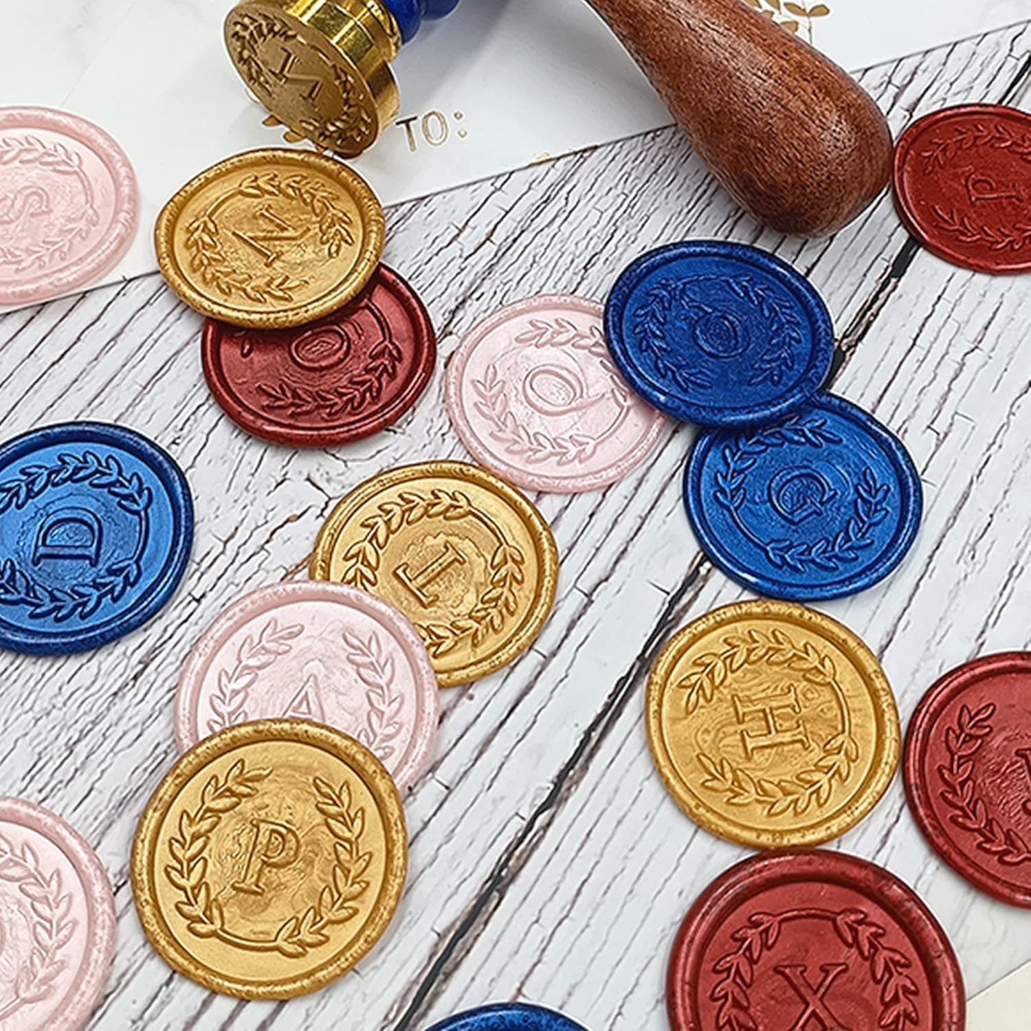 100 calcomanías adhesivas de cera con letra C, hechas a mano, sin necesidad de sellar, rasgar y usar calcomanías de cera para invitaciones de boda,