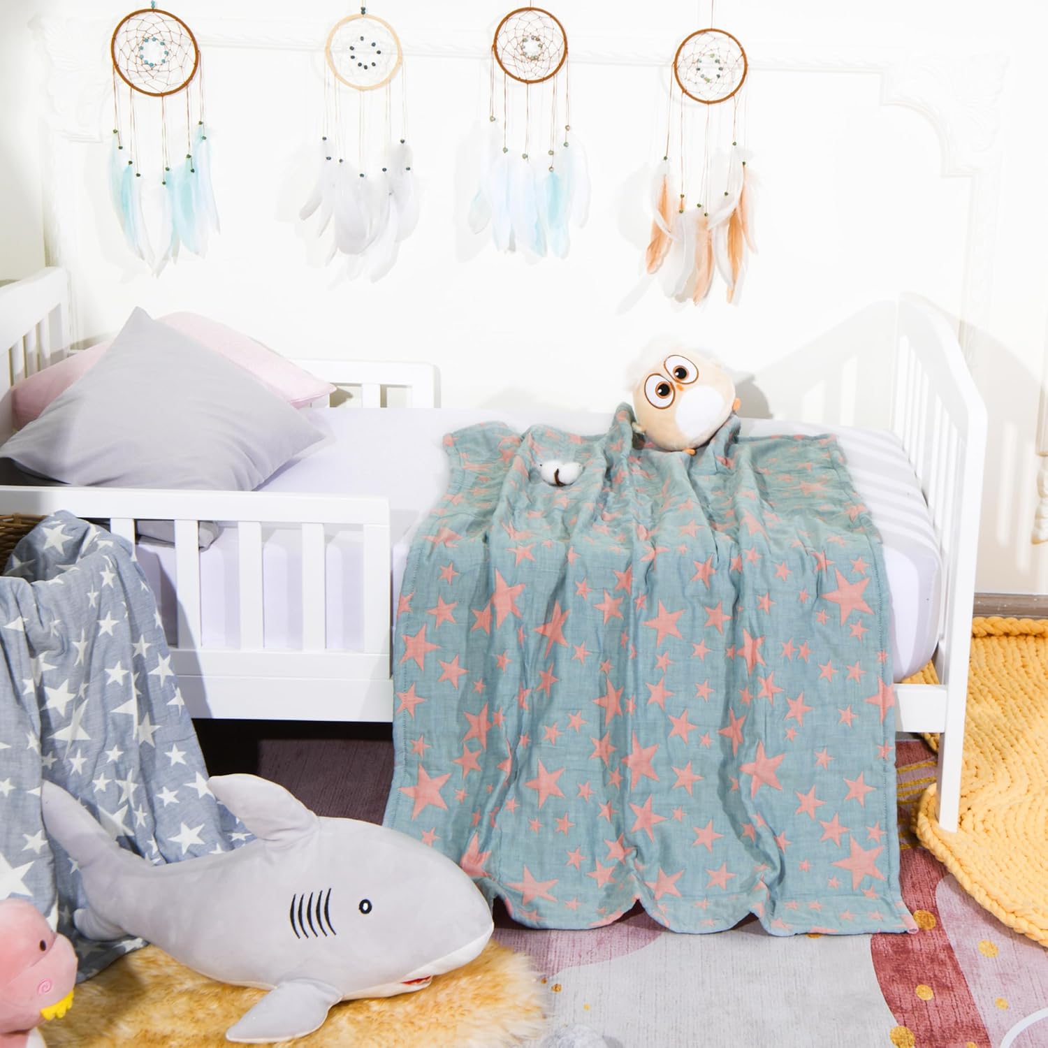 NTBAY Manta de 3 capas para niños pequeños, manta de muselina de algodón jacquard para cama, manta térmica ligera para bebé, manta de cuna súper