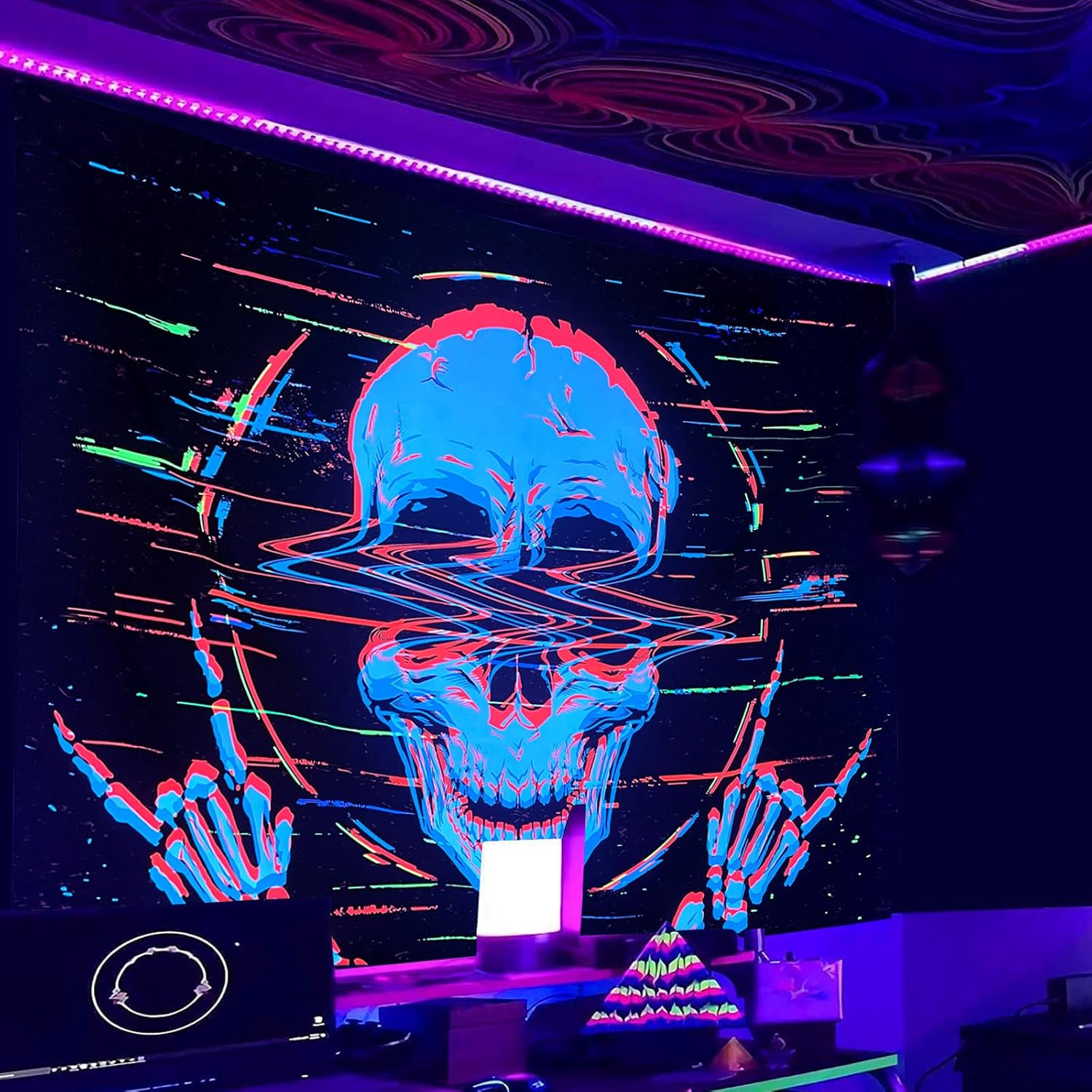 Faxdong Tapiz de calavera con luz negra, tapiz de esqueleto hippie reactivo a los rayos UV, tapiz de roca y rollo para decoración de dormitorio, 36