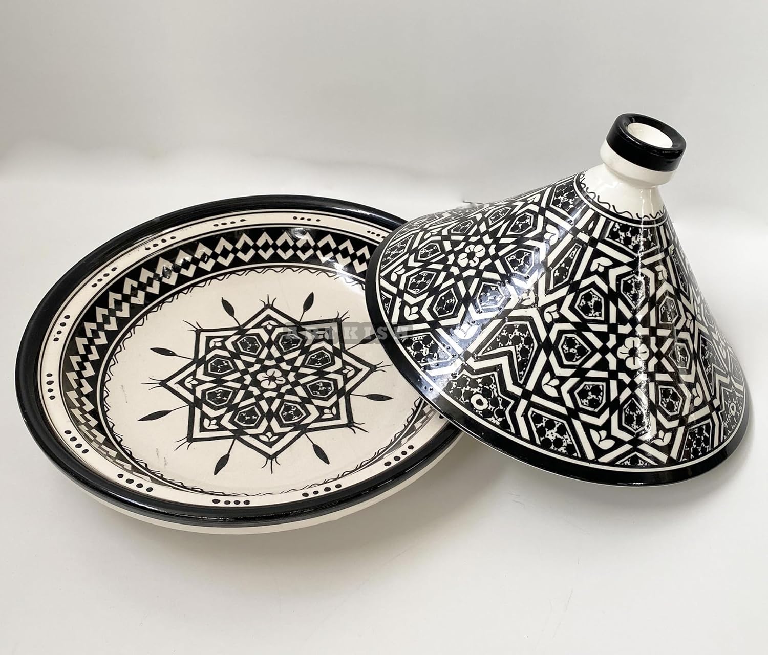 Handmade Moroccan Ceramic Tagine Cooking Pot – Artisan Hand Painted Clay Cookware – Large Tajin for Serving and Cooking  Pottery Dishware Perfect