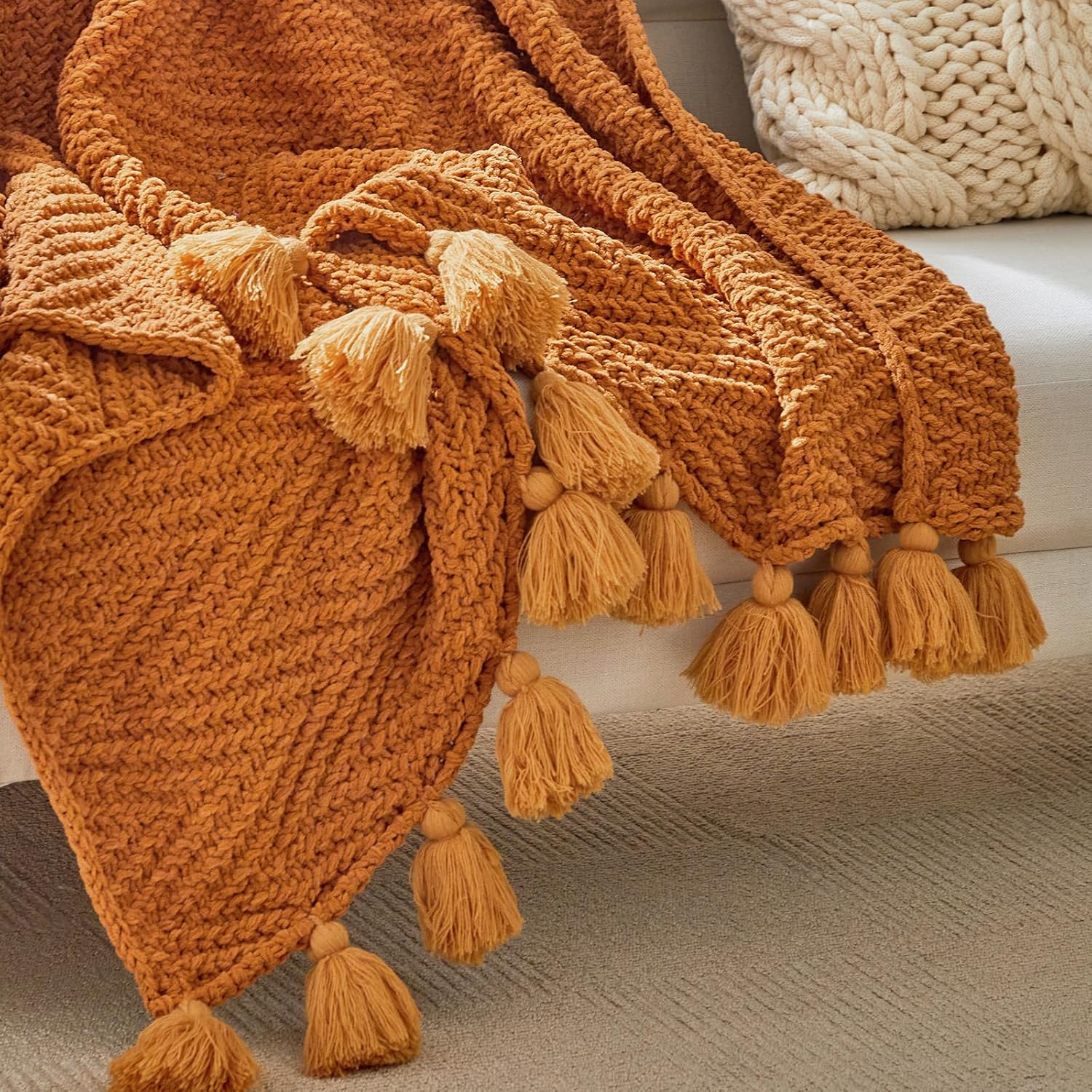 Manta de punto naranja óxido con flecos, manta de punto grueso de felpilla suave y ligera para sofá, cama, exteriores y viajes, 51 x 63 pulgadas,