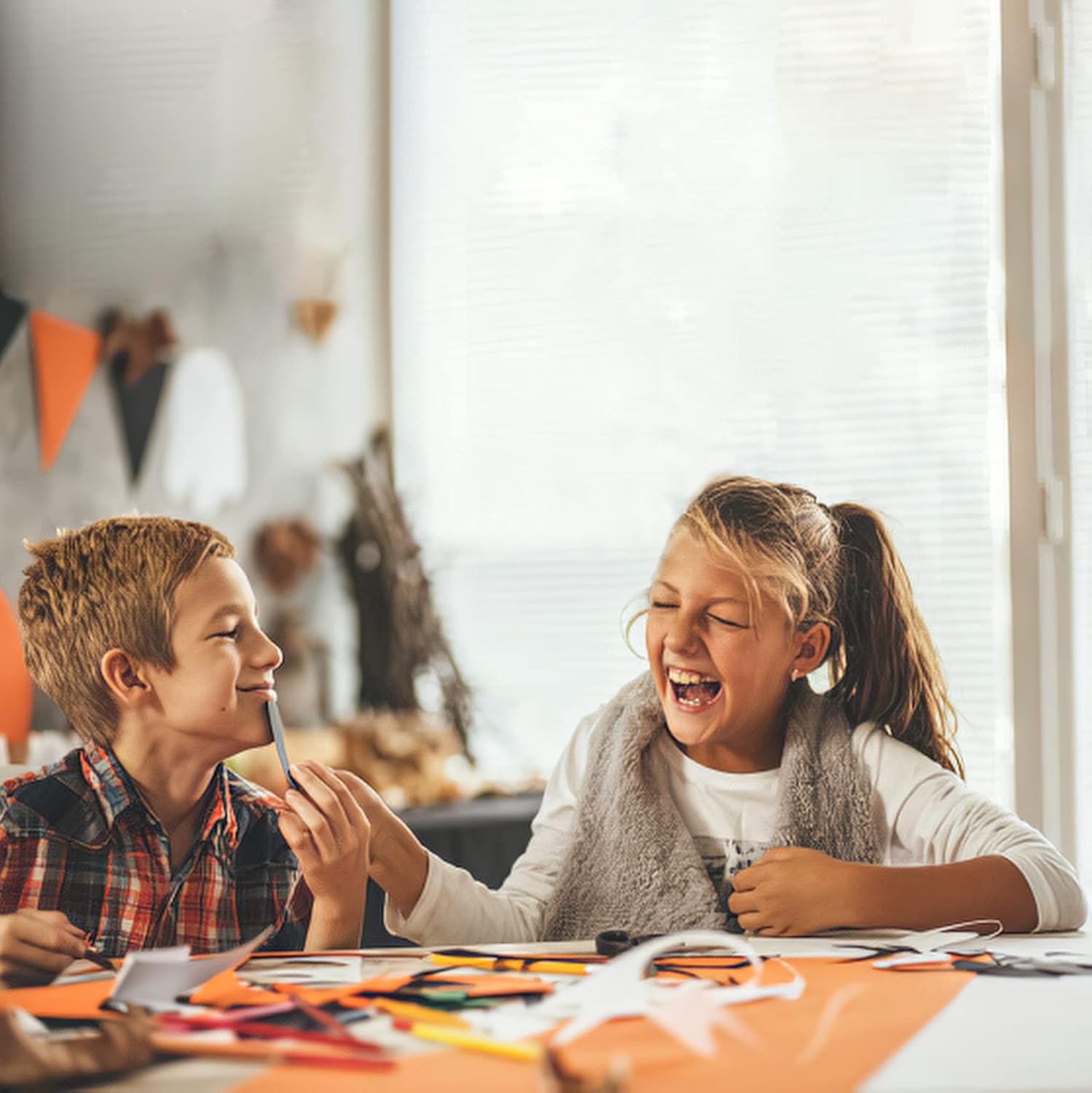 4E’s Novelty Manualidades de Halloween para niños, kit de manualidades de espuma autoadhesiva  4 estilos  Actividades de grupo en casa escolar,