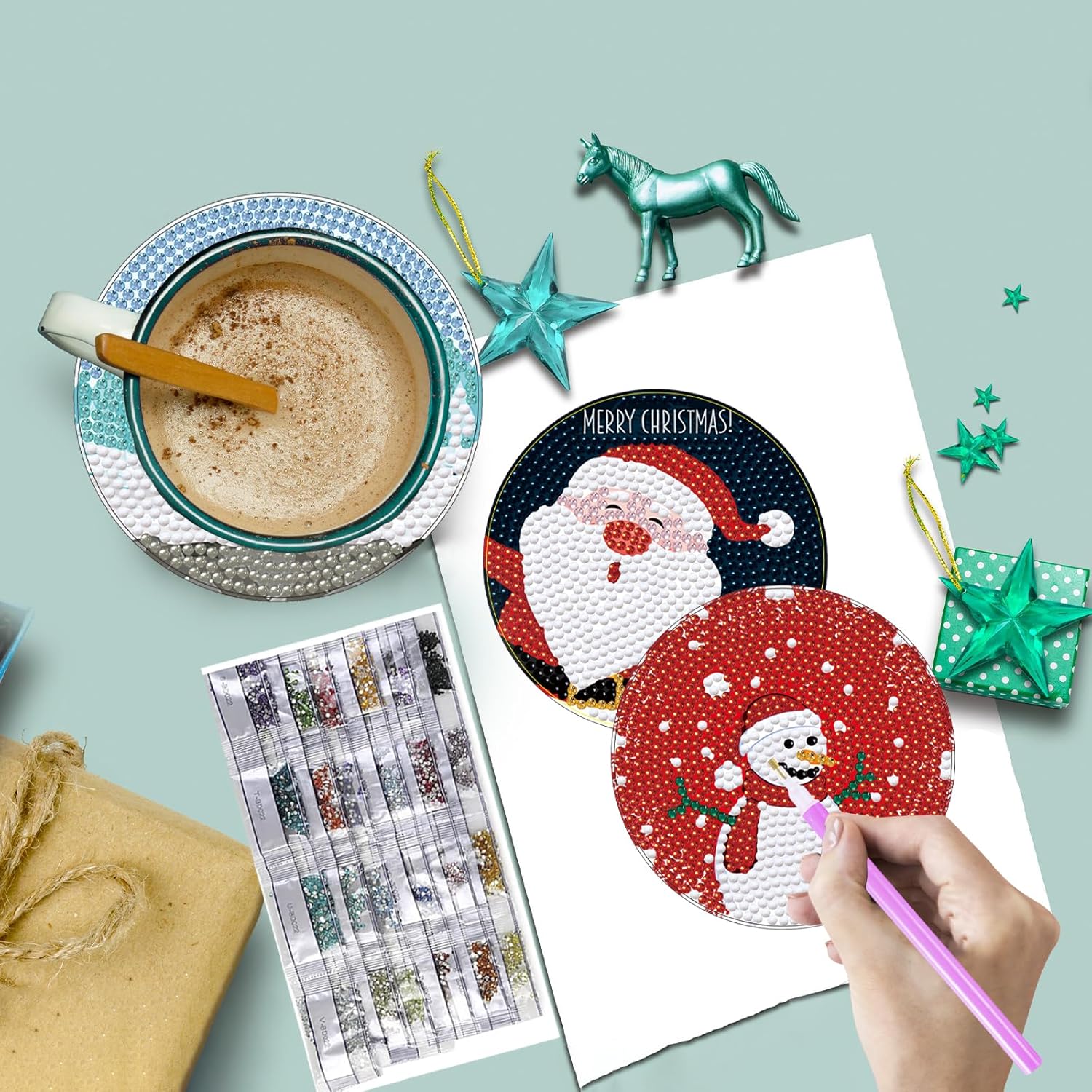 JHGCVX Juego de 10 posavasos de pintura de diamantes de Navidad, posavasos de arte de diamante con soporte, posavasos de pintura de diamantes de