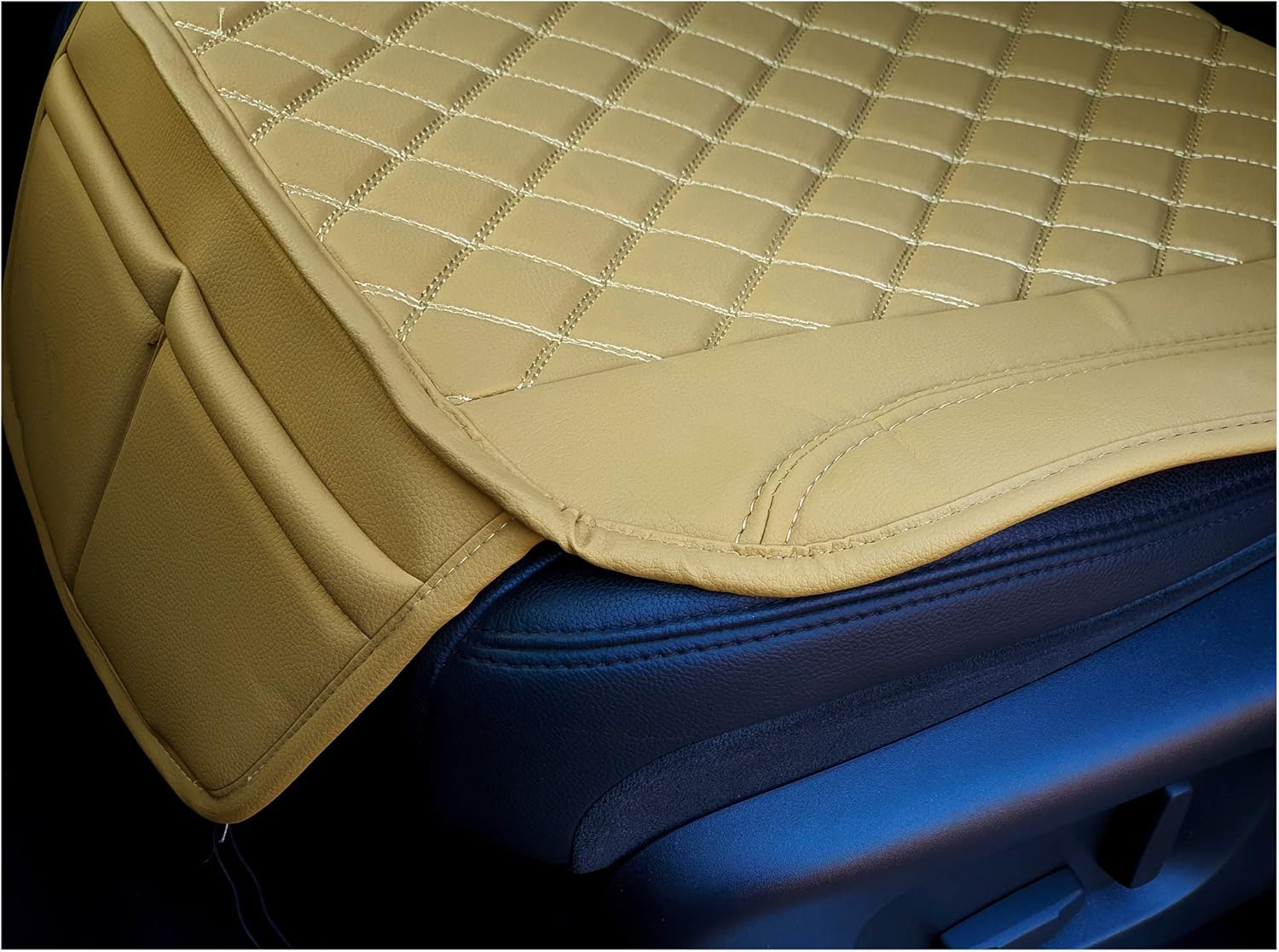 Funda de asiento de piel sintética beige caramelo con costuras beige compatible con SsangYong Korando Fundas de asiento de coche Cojín OT405