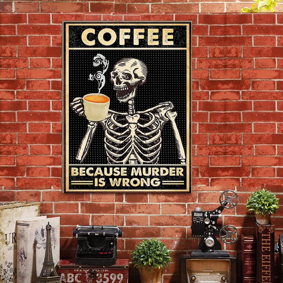 Póster de calavera con diseño de calavera, diseño de calavera gótica vintage con texto en inglés Coffee Because Murder is Wrong, póster para