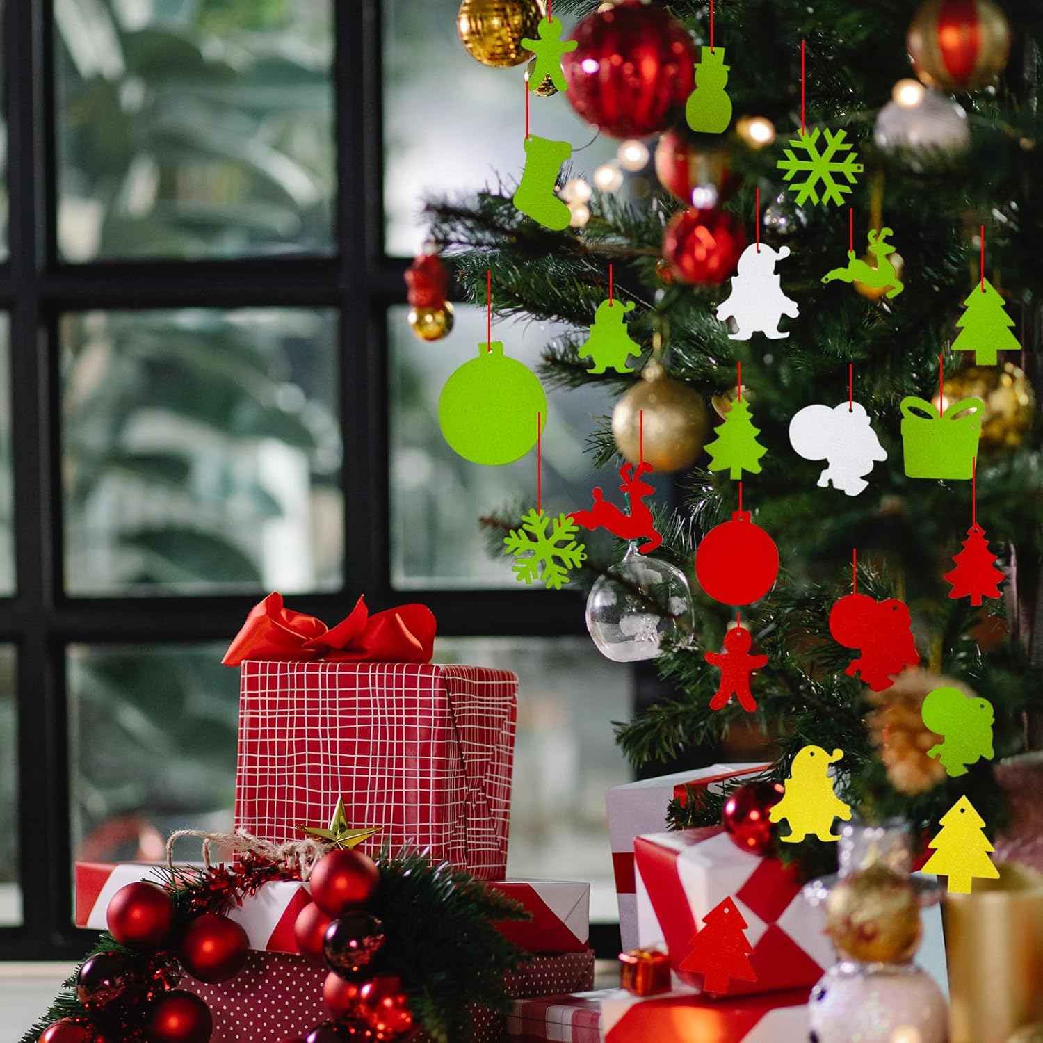 Jtnohx Formas de fieltro, kit de manualidades de 2.8 pulgadas con copos de nieve de fieltro, mini árbol de Navidad, muñeco de nieve, hombre de