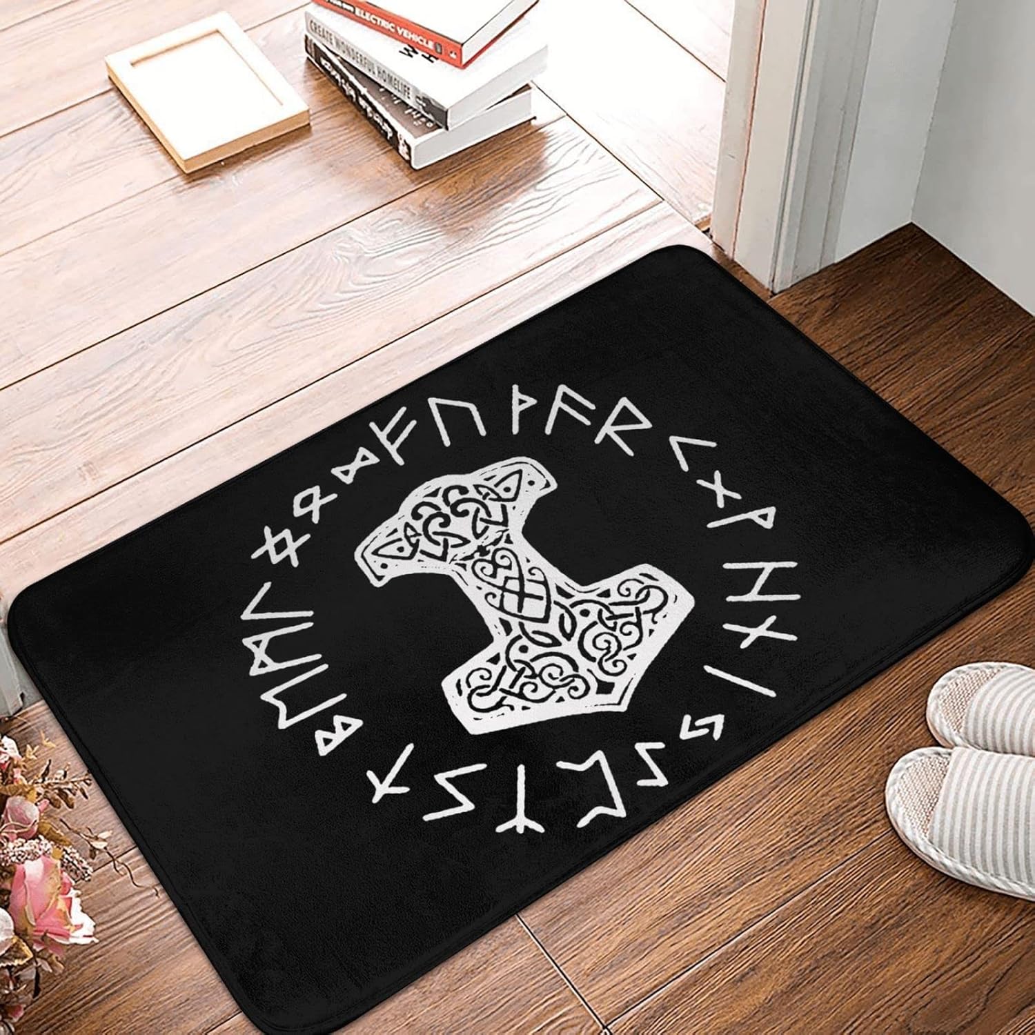 Vikings Mjolnir and Rune Wheel – Felpudo de interior con símbolo de mitología nórdica, alfombra de entrada para puerta de baño, 24 x 16 pulgadas