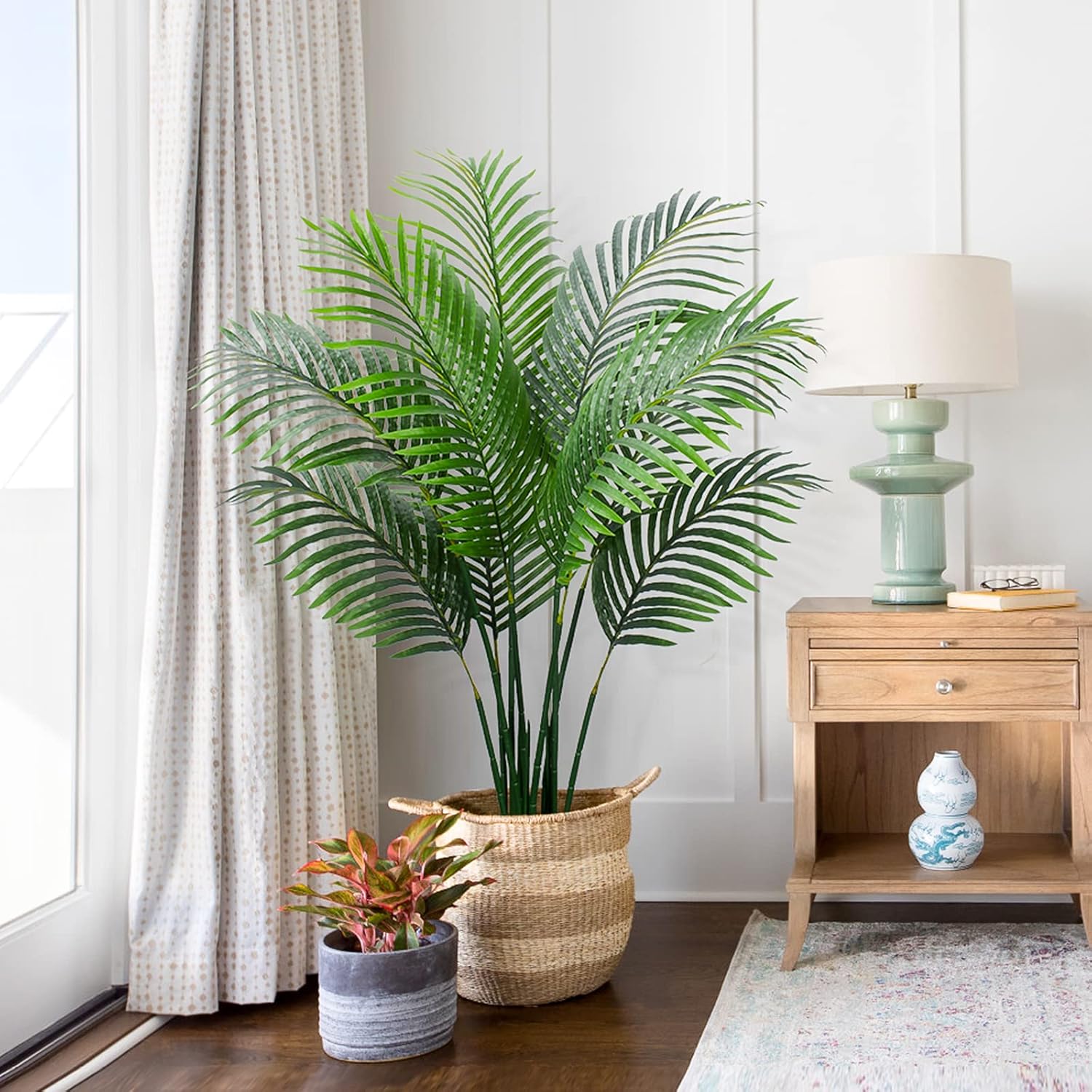 Palmera artificial, planta falsa de 4 pies de alto con maceta de plástico para decoración de oficina y hogar, planta artificial decorativa para