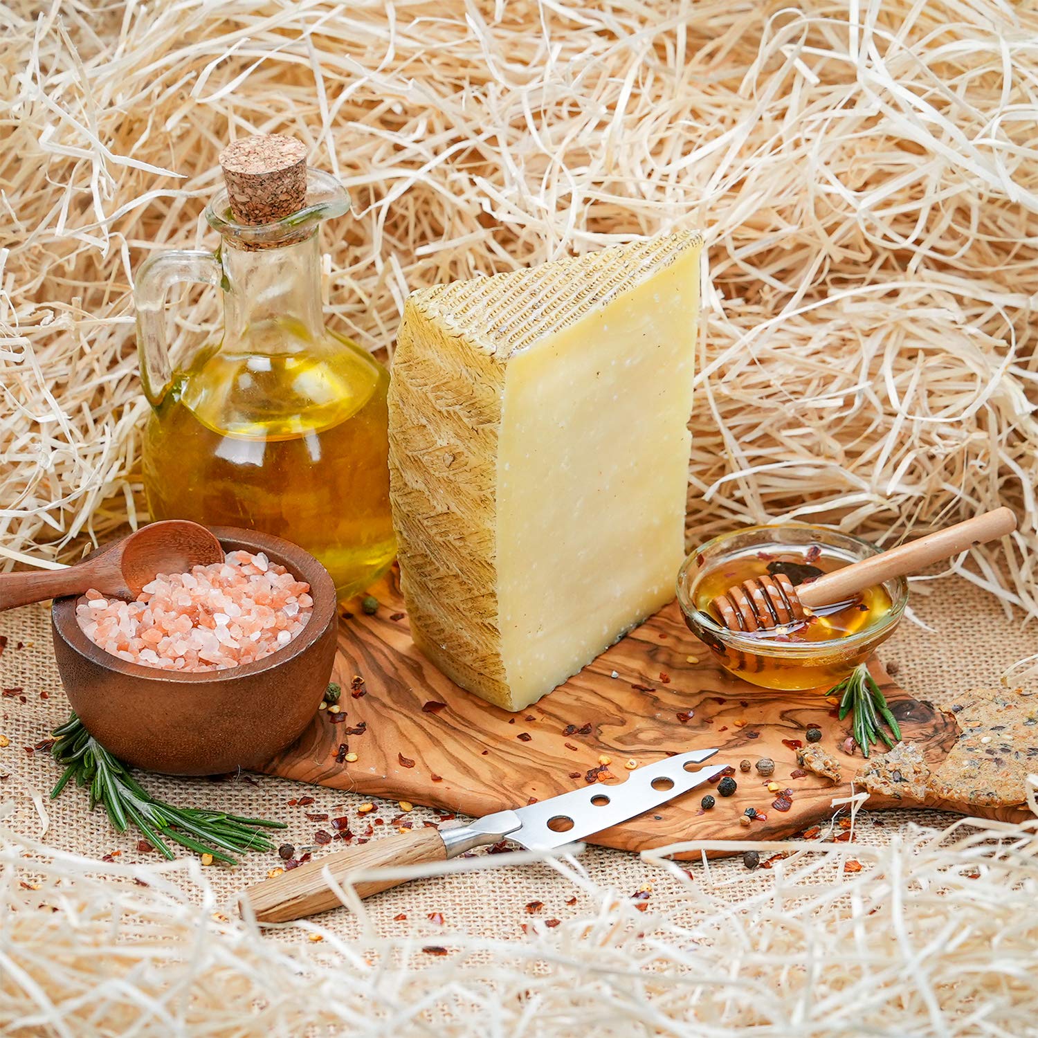 Queso Ibérico Criado 3 Meses – 1 lb  454 g – GARANTIZADO POR LA NOCHE