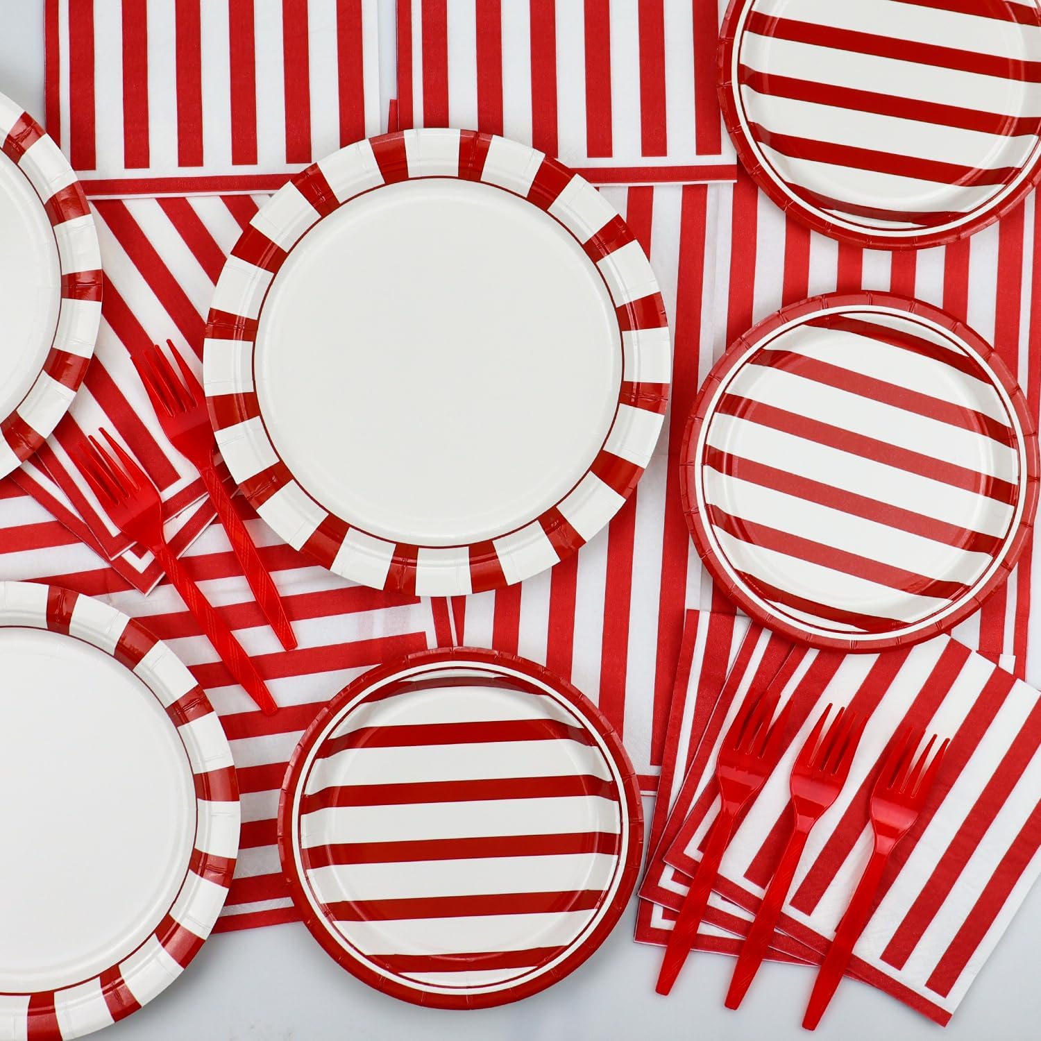Suministros de fiesta de circo de carnaval, decoraciones de fiesta de tiras rojas y blancas, 81 piezas, incluye platos, servilletas, mantel de