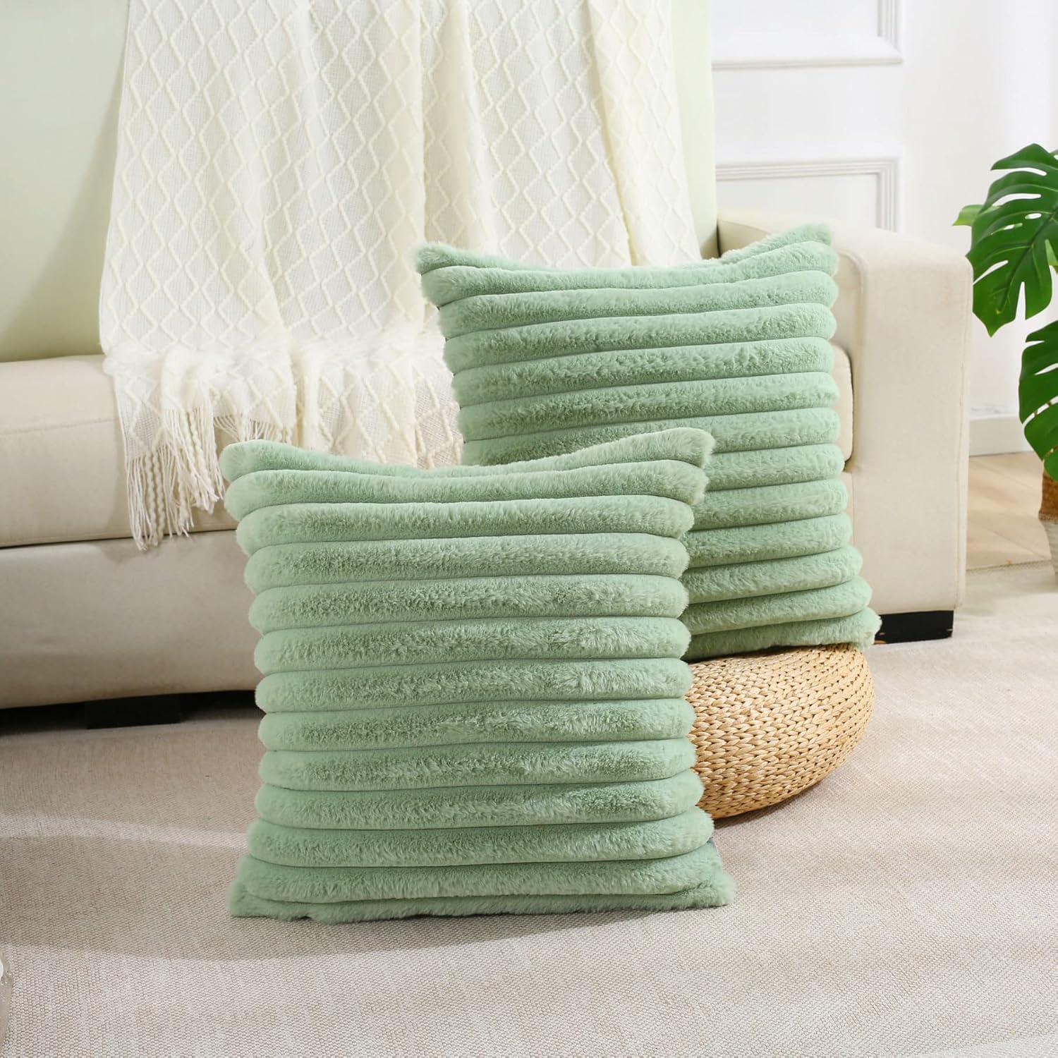 FUTEI Juego de 2 fundas de almohada decorativas a rayas verdes salvia de 22 x 22 pulgadas, fundas cuadradas de almohada para sofá, suave y acogedora