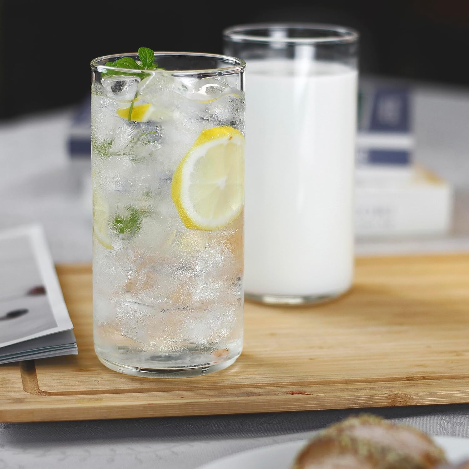 BaveL Juego de 4 vasos altos finos de cóctel con tapa, vasos altos para agua, jugo, leche, cócteles, cerveza y más, cristalería de bar elegante,