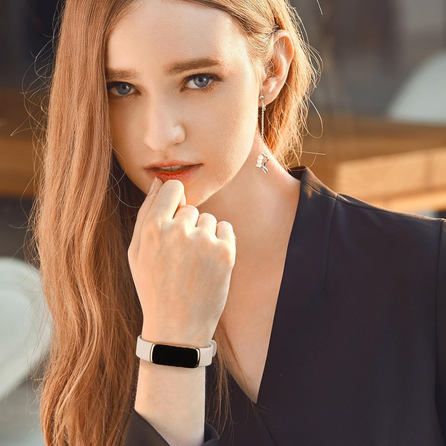 Paquete de 4 correas deportivas compatibles con Fitbit Luxe para mujeres y hombres, correas deportivas de repuesto de silicona suave para Fitbit