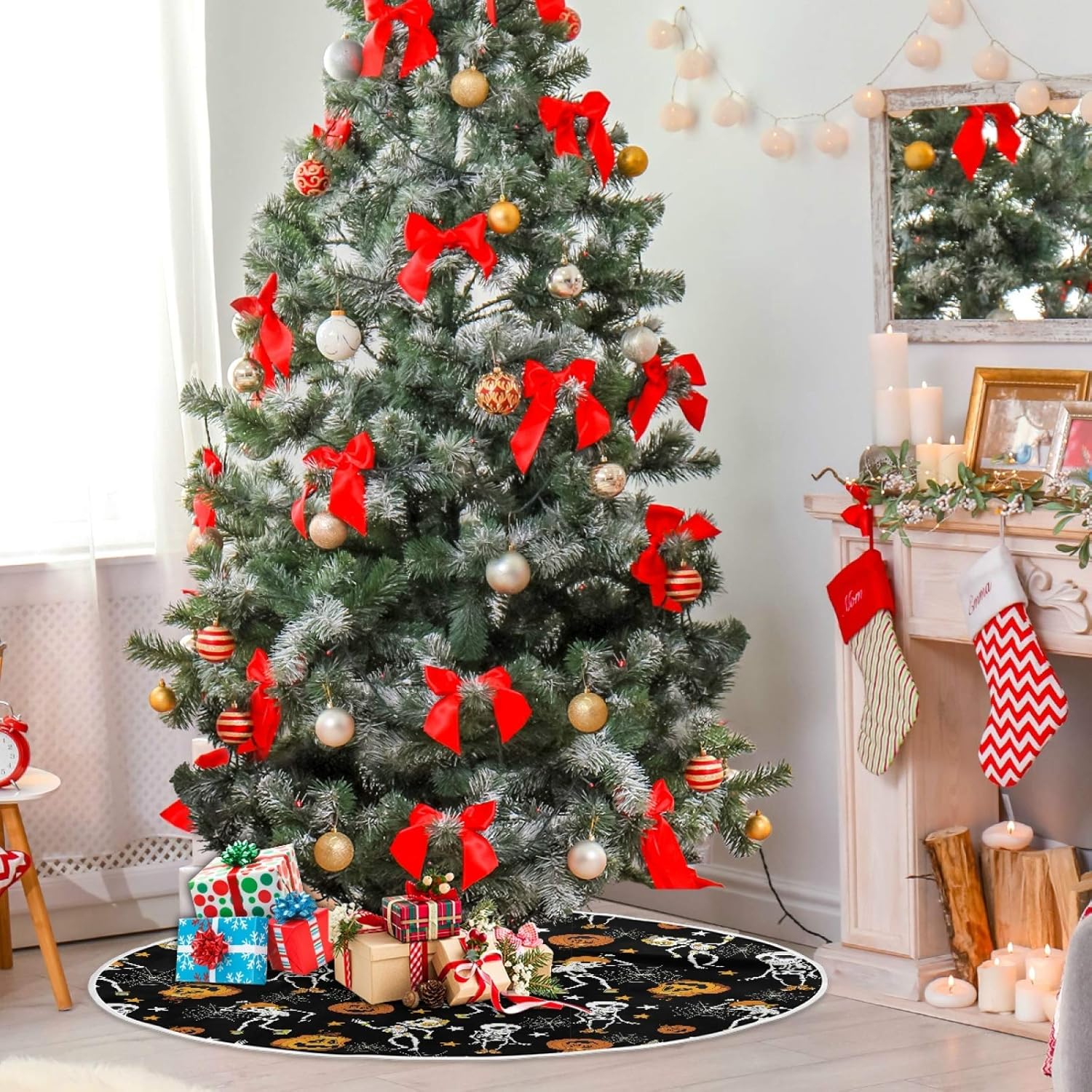 ALAZA Decoración de falda de árbol de Halloween, pequeño adorno de falda de árbol de 35.4 pulgadas con espeluznante esqueletos de Halloween y patrón