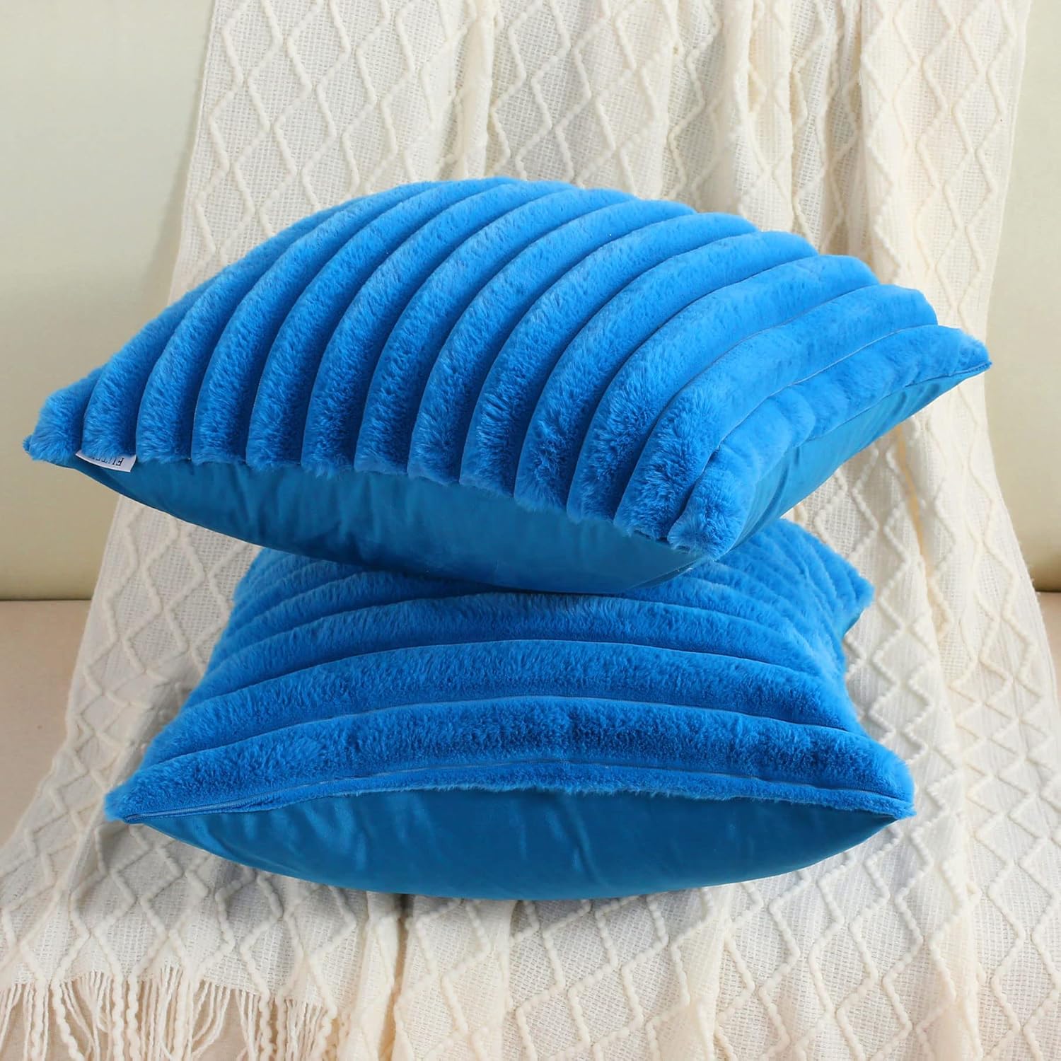 FUTEI – Juego de 2 fundas de almohada decorativas con rayas de color azul rey, 16 x 16 pulgadas, cuadradas y primaverales, piel sintética de conejo