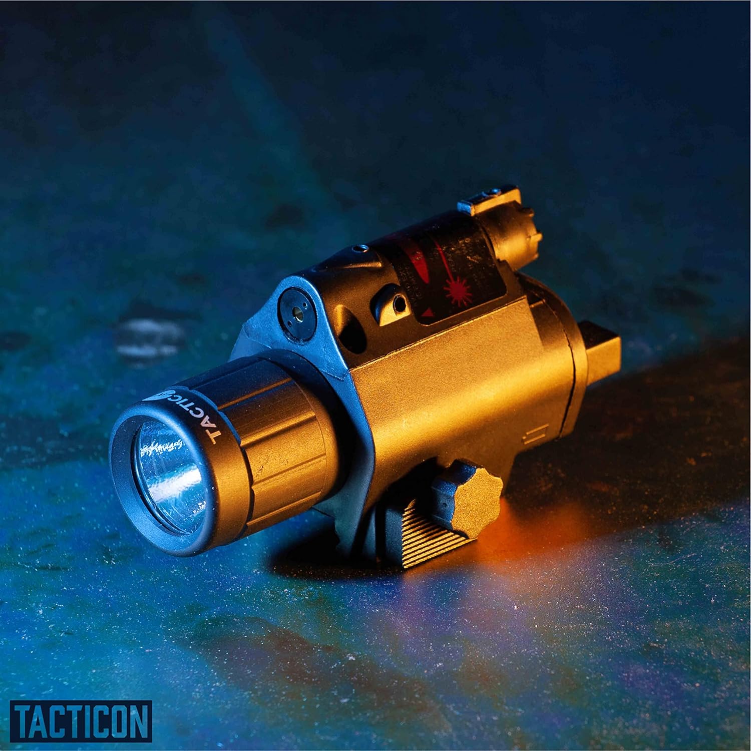 Tacticon Armamento Linterna con láser rojo o verde con riel Picatinny para montar accesorios e interruptor de cola