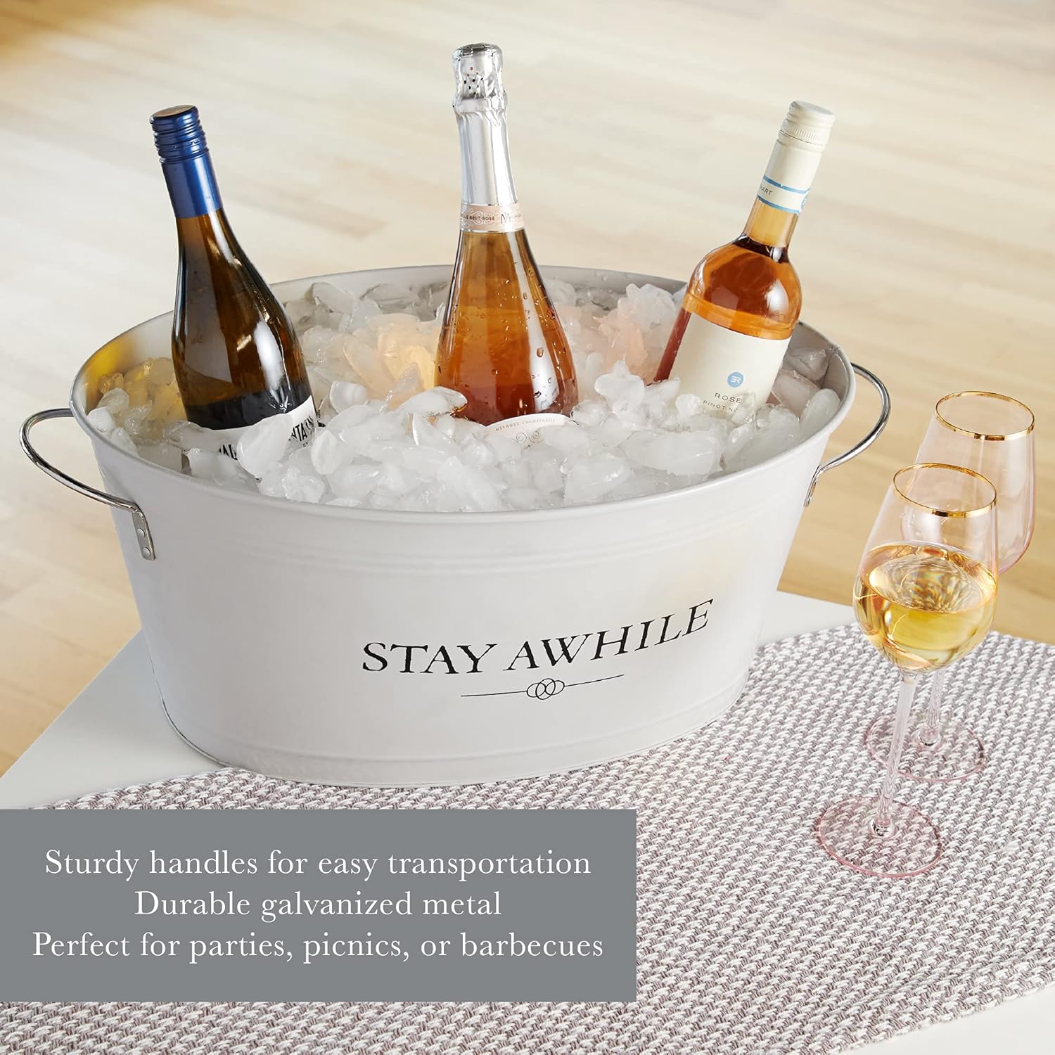 Twine Stay Awhile Cubo de hielo galvanizado pintado blanco y bañera de metal, bañera de hielo para bebidas para fiestas en capacidad de 6.3 galones