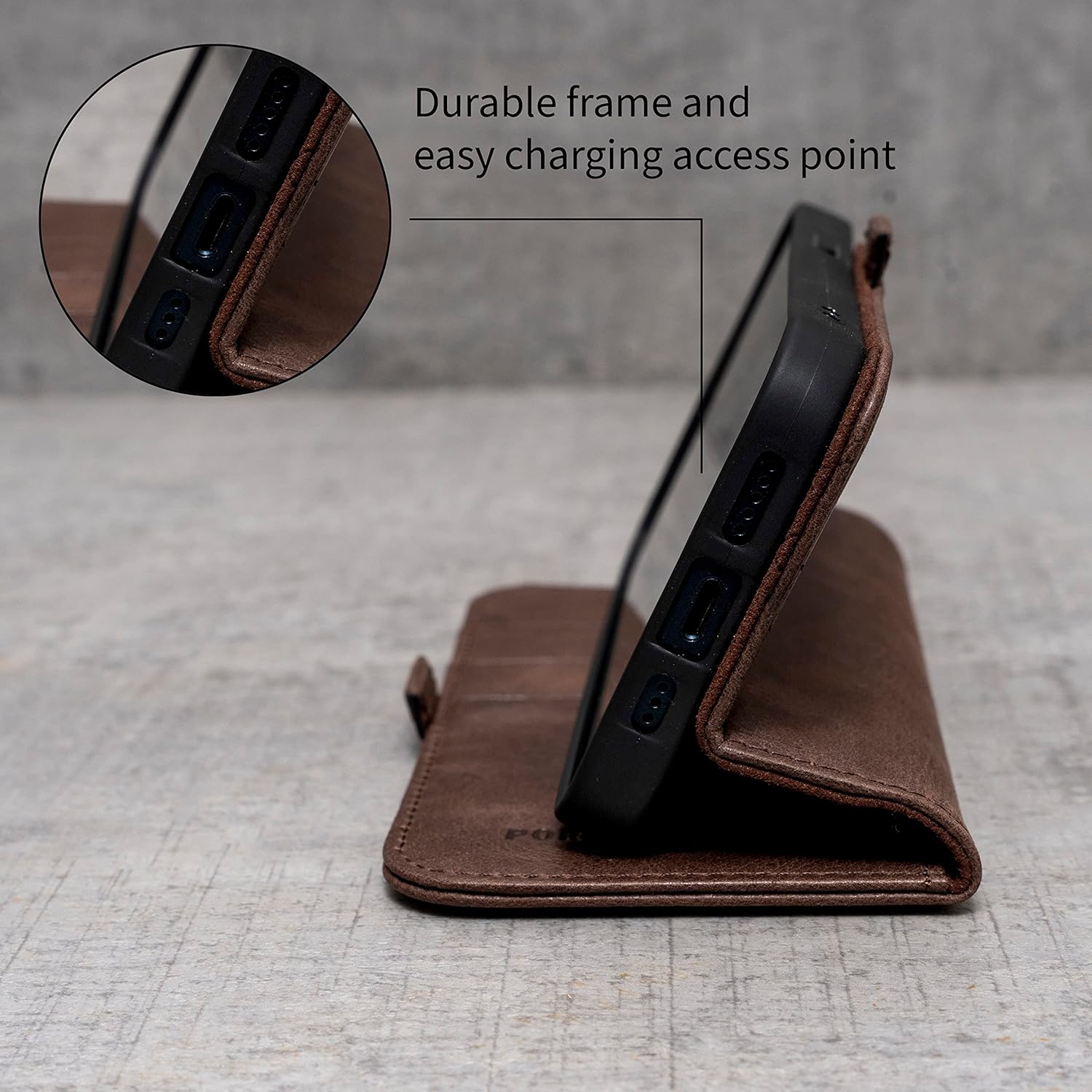 Porter Riley – Funda de cuero para iPhone 15 Pro Max. Funda de cuero genuino premium con ranuras para tarjetas y soporte horizontal (marrón