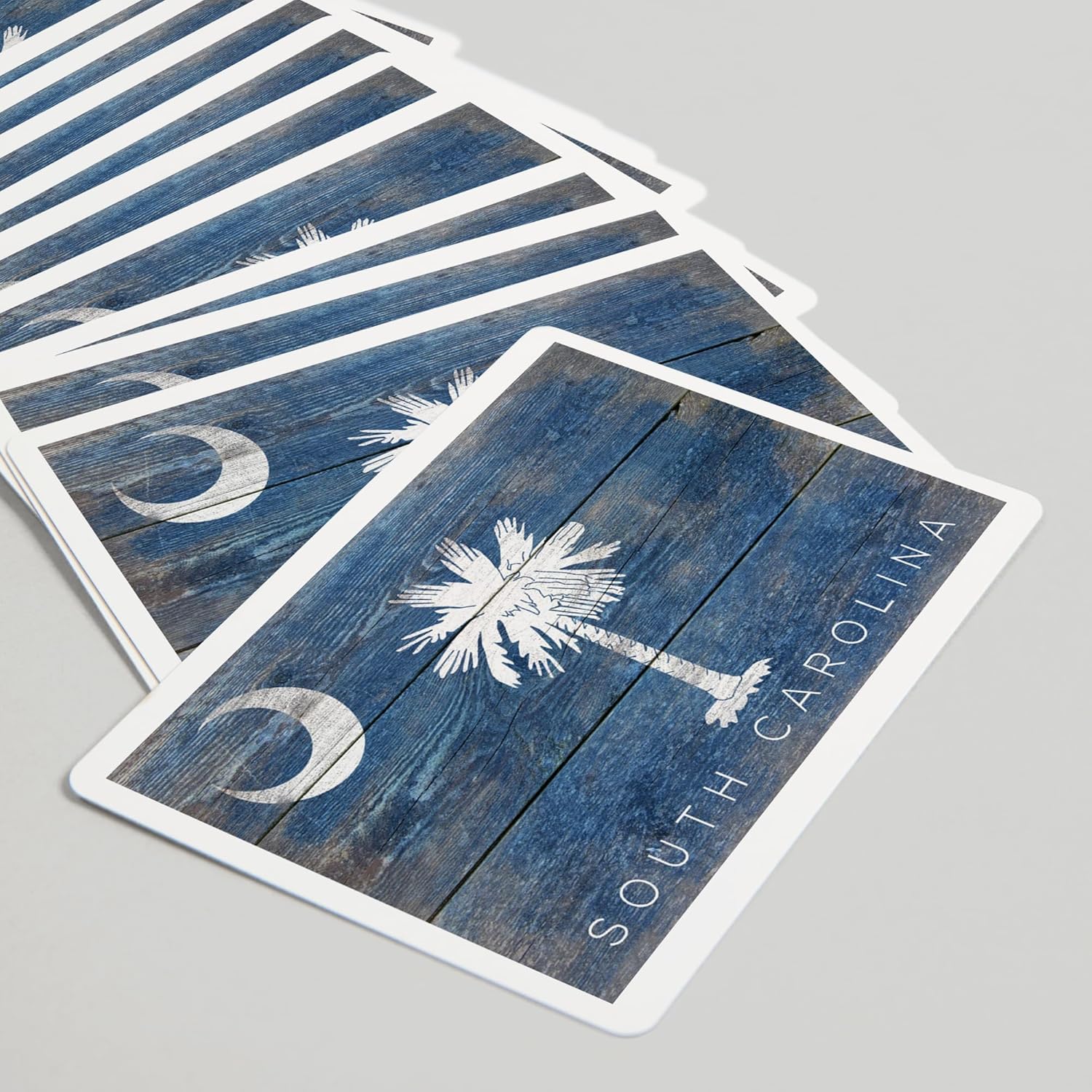 Lantern Press Carolina del Sur, bandera rústica del estado (52 cartas de juego, baraja de cartas de tamaño póquer con comodines)
