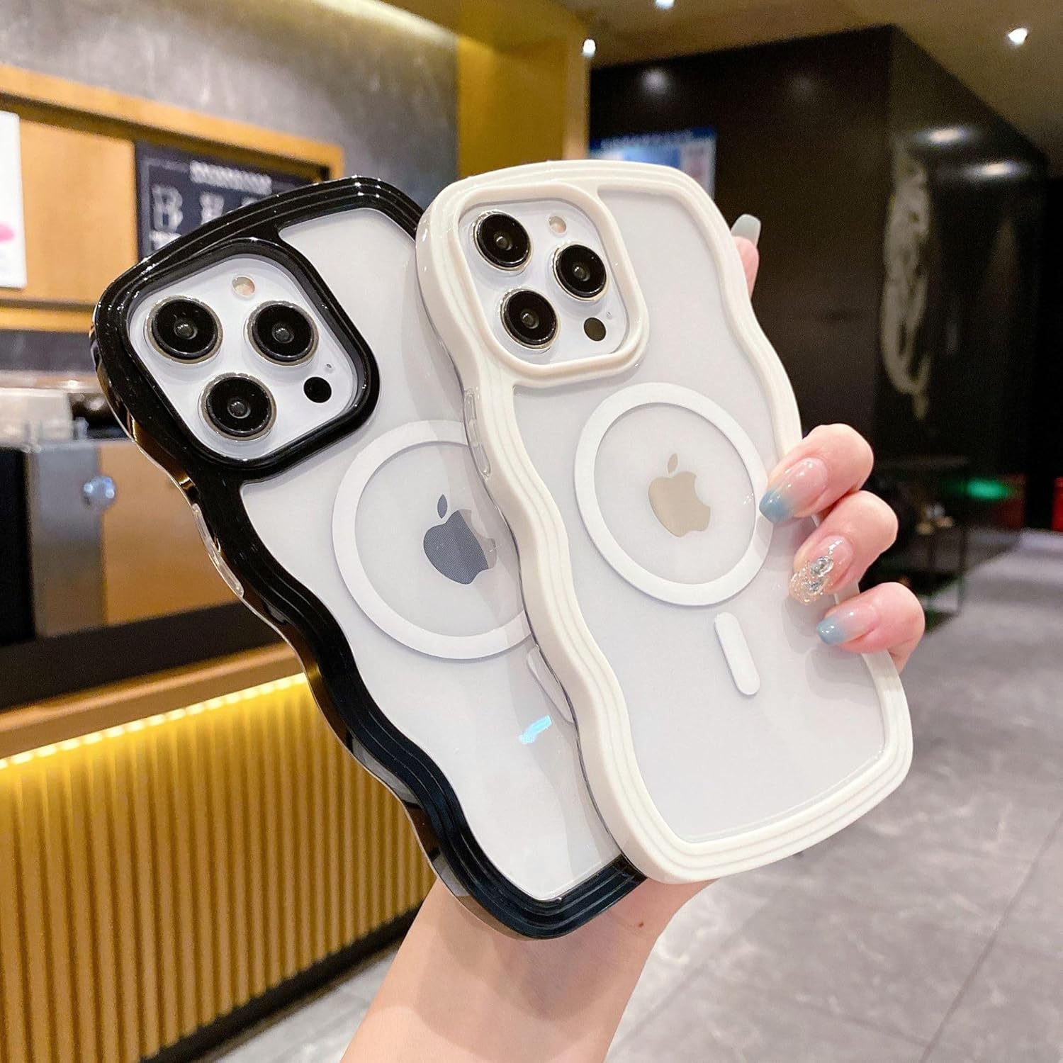 QLTYPRI Funda magnética para iPhone 13 Pro Max compatible con Magsafe, bonita funda transparente con marco ondulado rizado para niñas y mujeres,