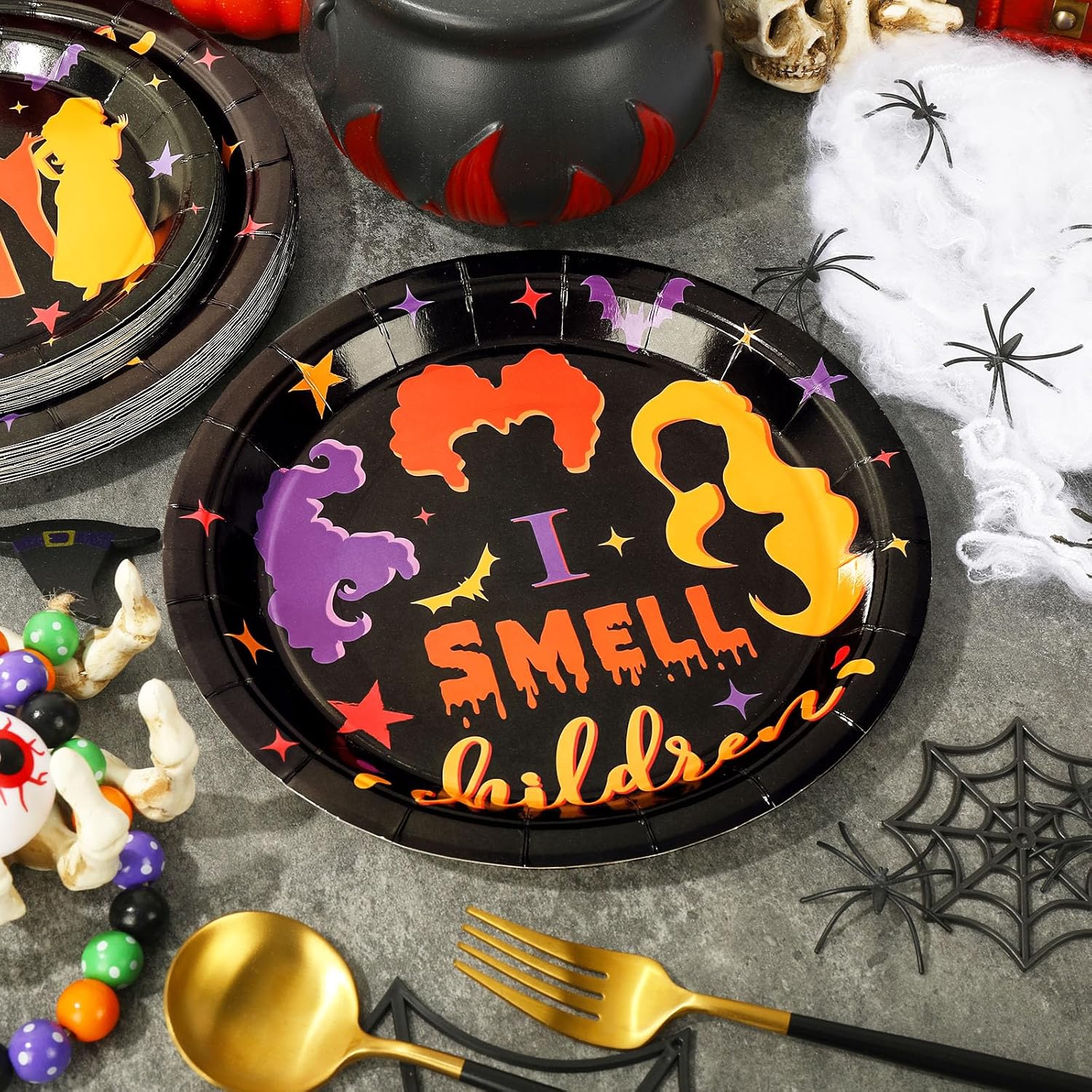 Whaline Juego de 40 platos de papel de Halloween con diseño de bruja Hocus Pocus, platos desechables para fiesta de Halloween, vacaciones, cena,