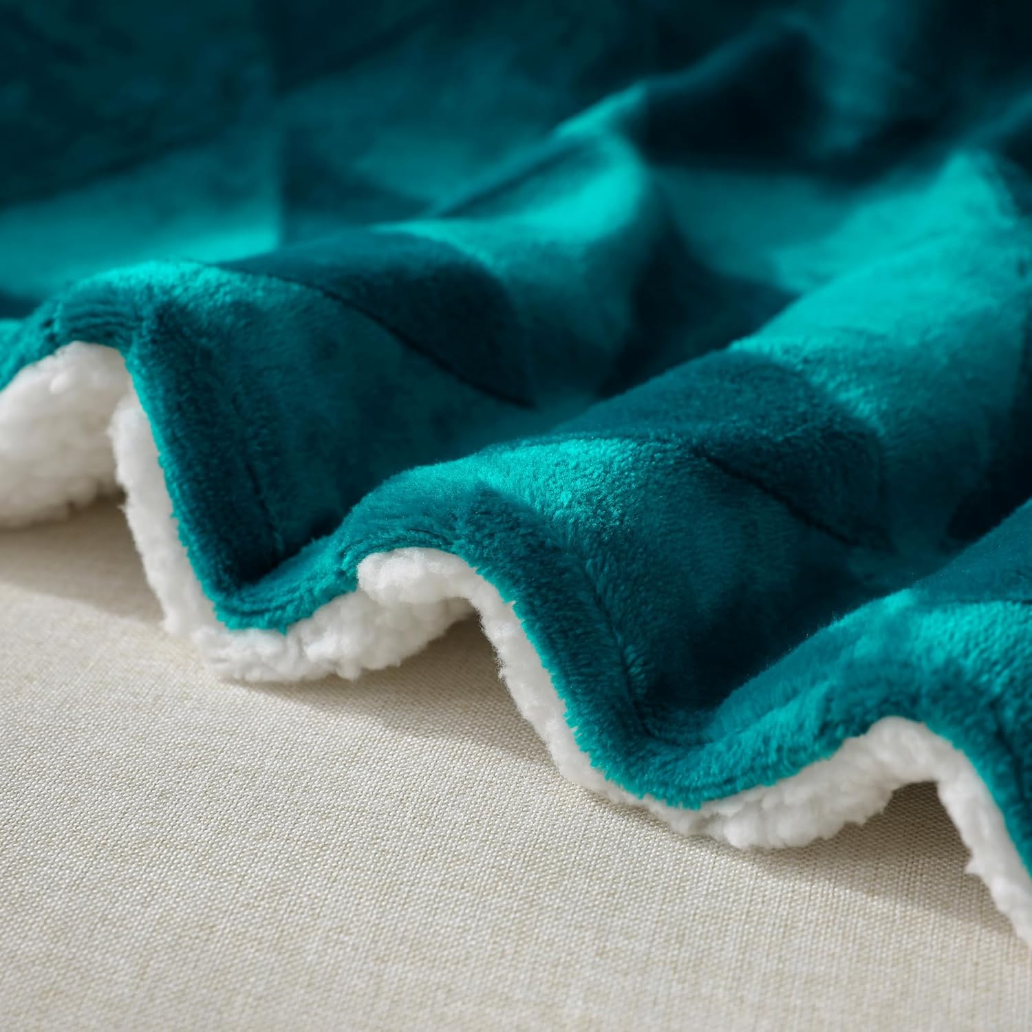Exclusivo Mezcla – manta grande de 50″ x 70″, franela cepillada reversible y manta de sherpa de felpa, decorativa, ligera, suave y cálida
