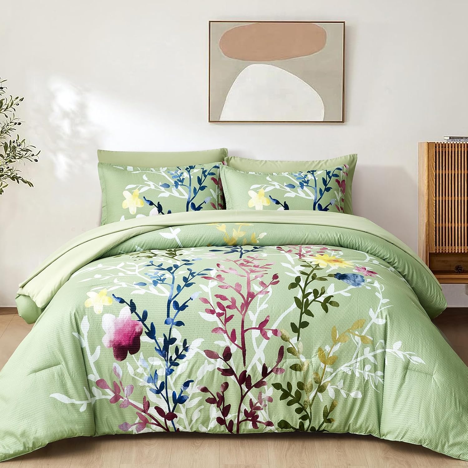 Juego de edredón de 7 piezas, color verde salvia, tamaño King, diseño floral de sirsaca suave, para todas las estaciones, juego de ropa de cama