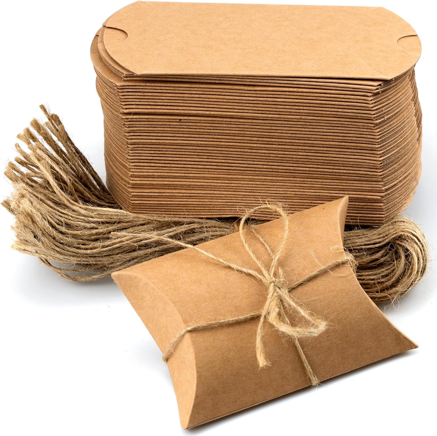 IFAMIO 50 cajas de regalo de almohada de papel kraft con cuerda de yute, pequeñas cajas de dulces para regalo de joyas, embalaje de jabón, mini caja
