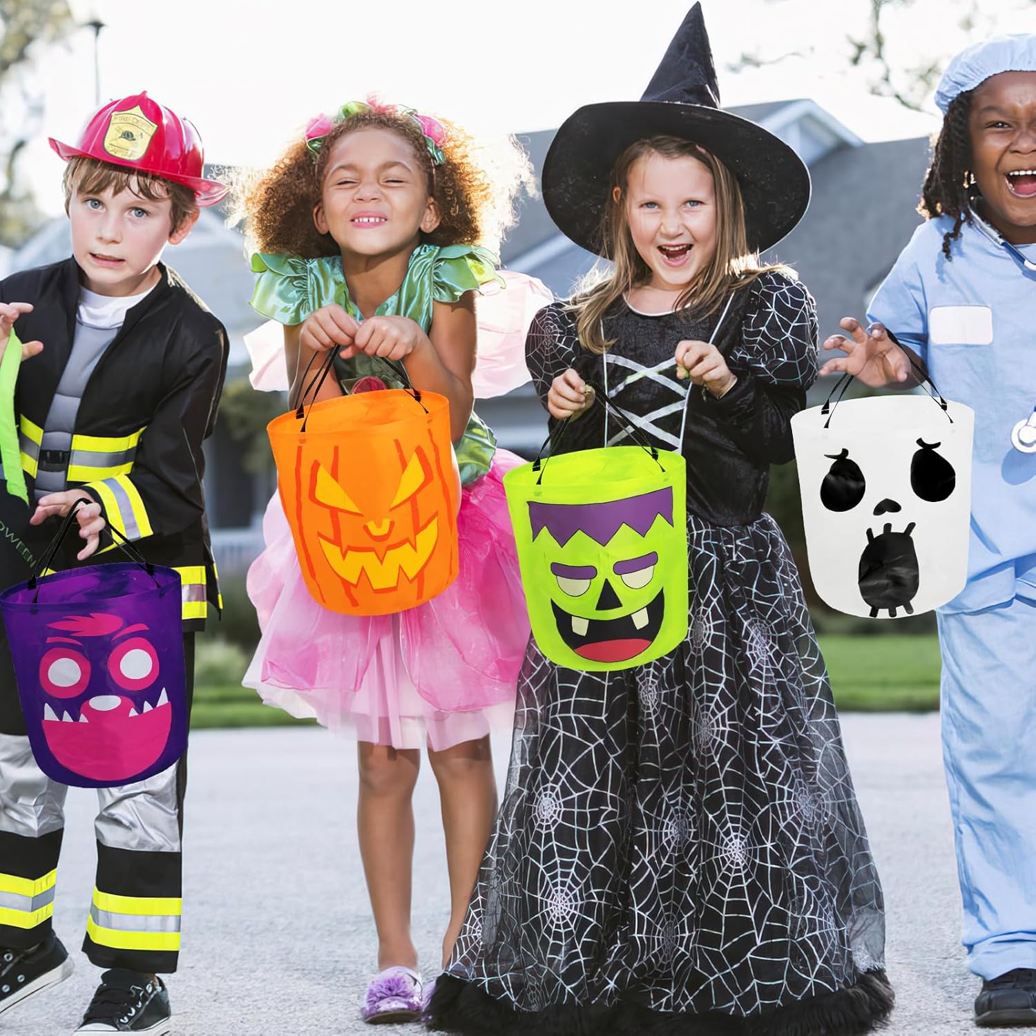 Cubos de Halloween Bolsas de truco o trato, 4 bolsas de dulces de Halloween, cubos de calabaza con luz LED, bolsas de golosinas para niños,