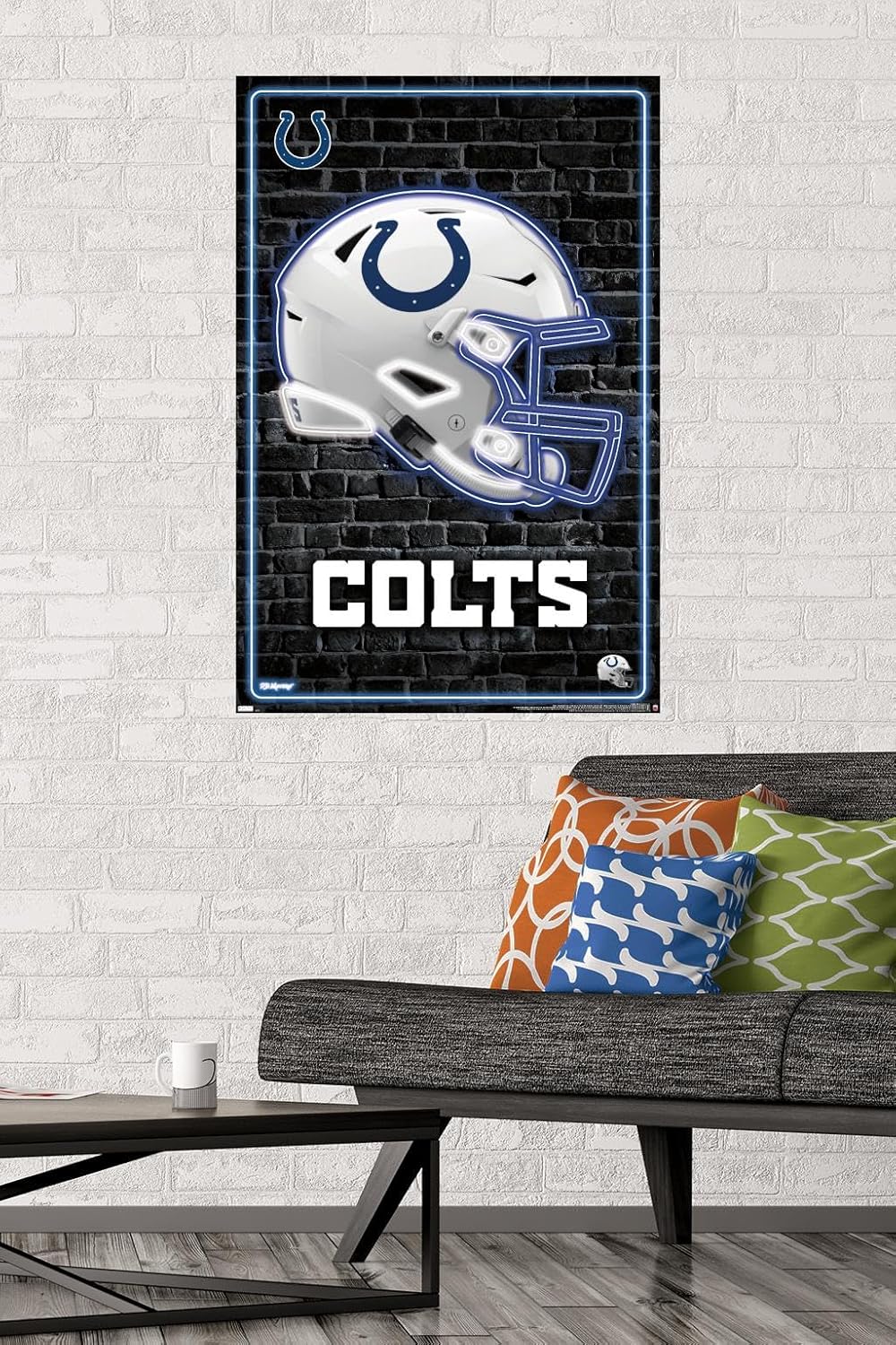 Trends International NFL Indianapolis Colts – Póster de pared con casco neón 23, 22.37 x 34.00 pulgadas, versión premium sin marco