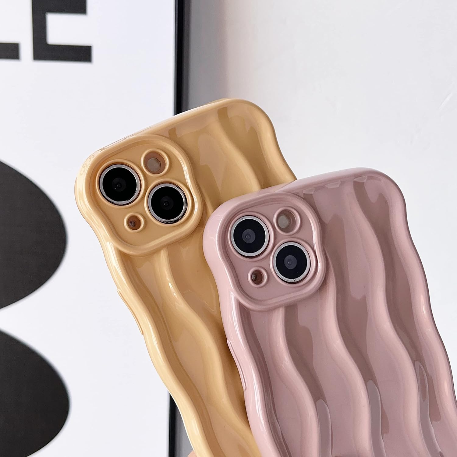 Caseative Marco de ondas rizadas con patrón de ondas de agua, suave, compatible con iPhone (caqui, iPhone 12 Pro)