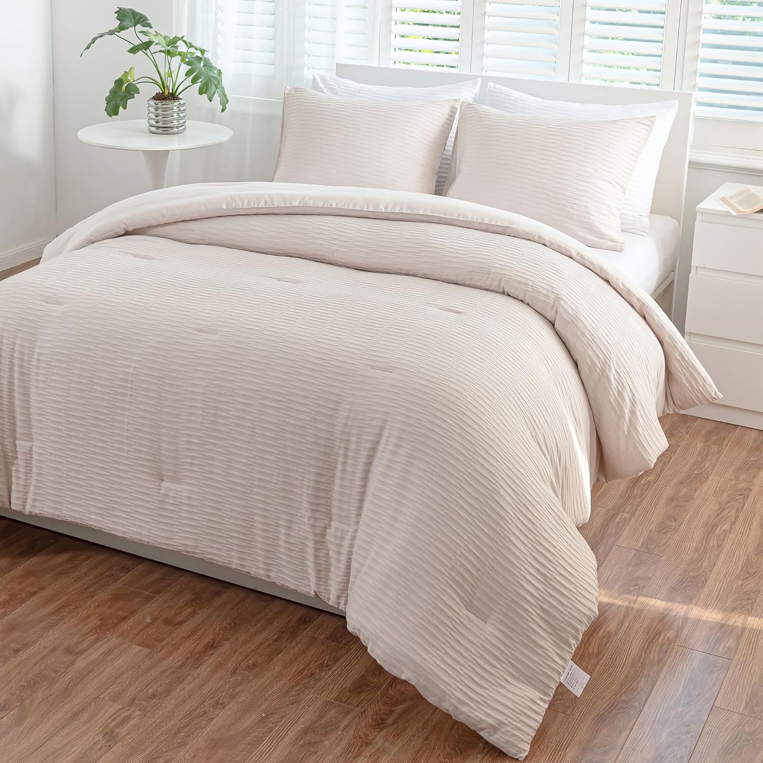 LAVACHEY Juego de edredón de tamaño matrimonial, edredón de sirsaca color crema, juego de cama esponjoso para todas las estaciones (edredón de 79 x
