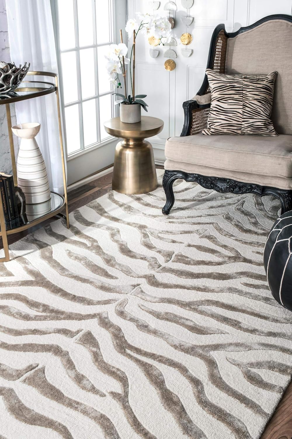 nuLOOM Alfombra decorativa de cebra de felpa copetuda a mano, 2 x 3, gris