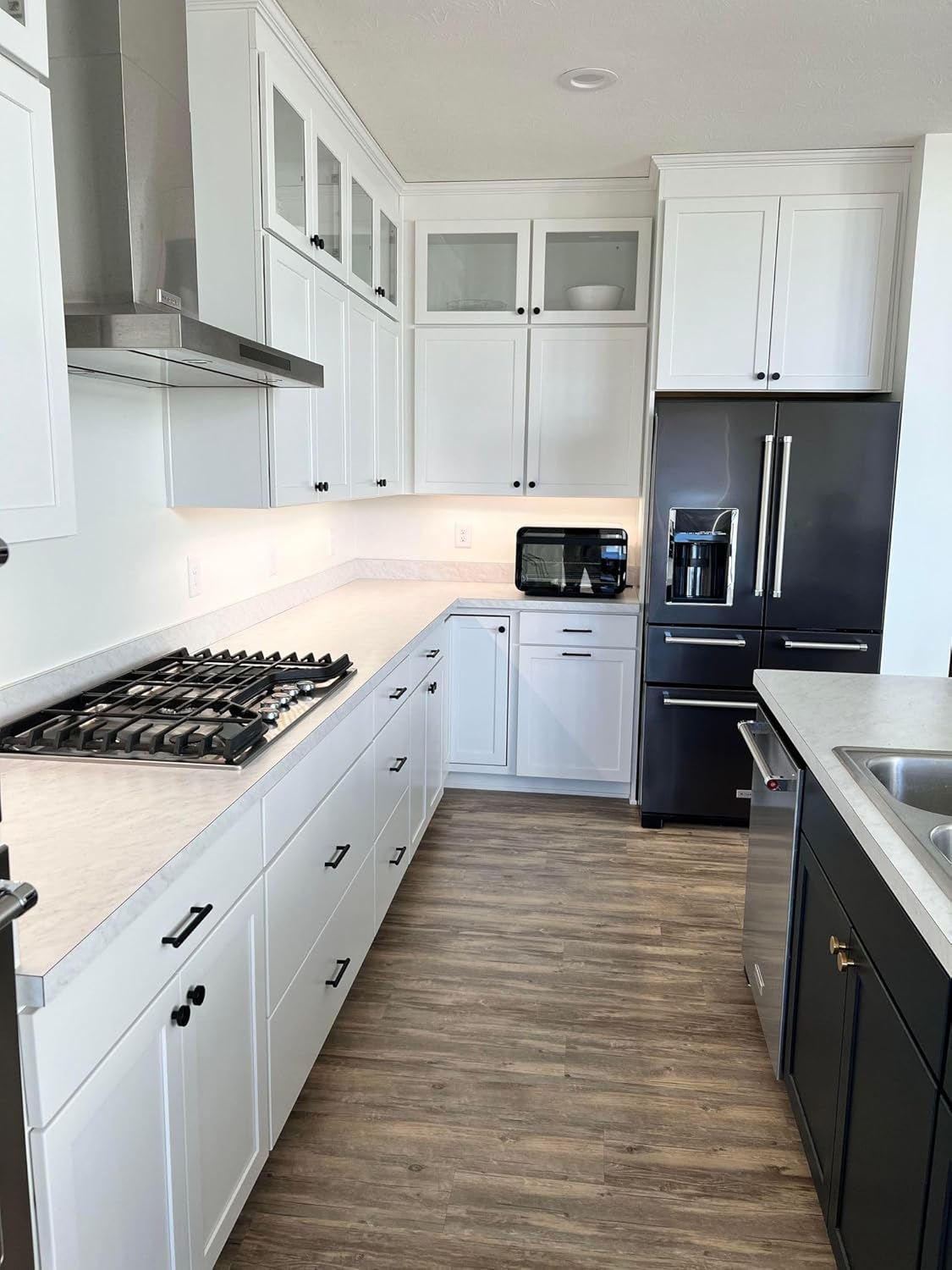 30987 Lexington – Paquete de 10 tiradores de barra para puerta y cajón, 4 pulgadas de centro a centro, titanio dorado cepillado
