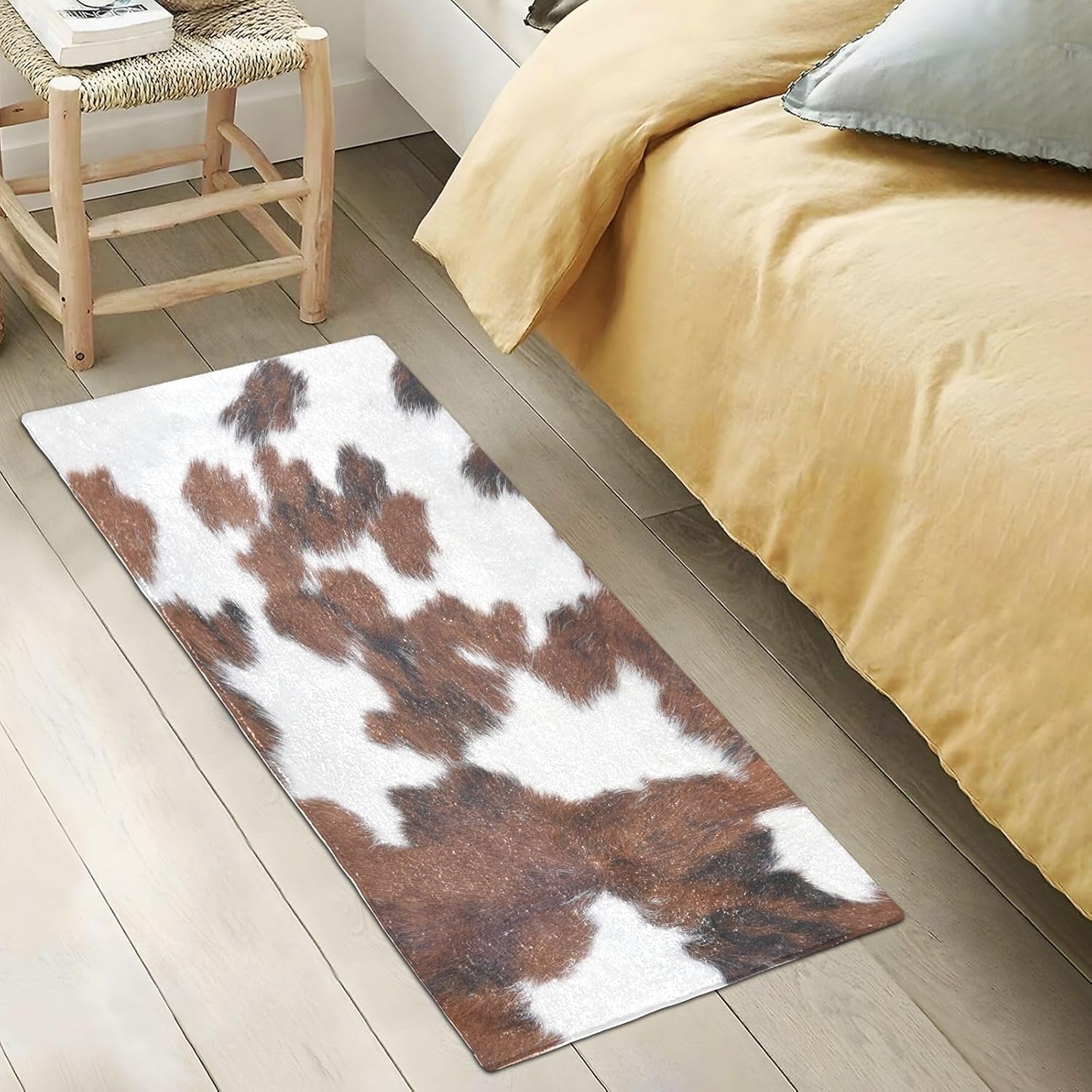 Joisal Tapetes de felpa de vaca con estampado de vaca blanco y marrón para baño, alfombra de baño absorbente antideslizante, alfombra de baño