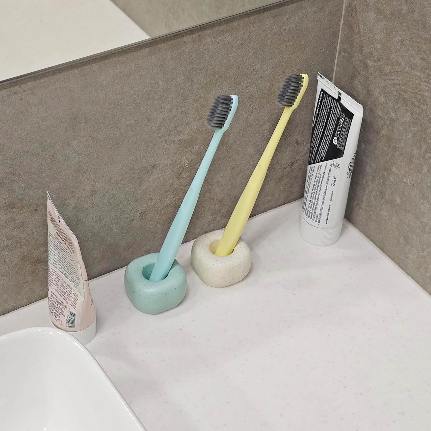 Mini soporte para cepillo de dientes, cerámica mate, anillo cuadrado pequeño y compacto, secado rápido, verde, paquete de 2