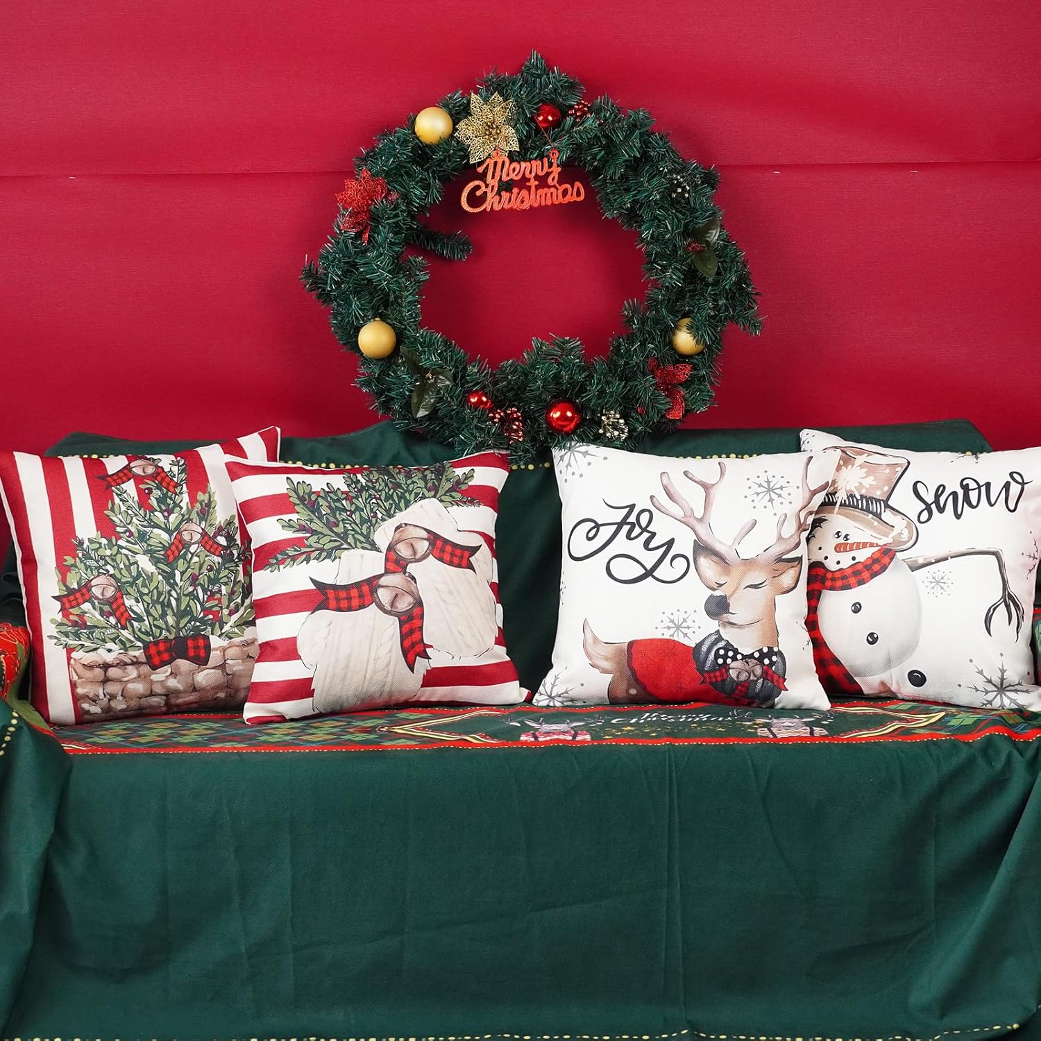 ONWAY Juego de 4 fundas de almohada de rayas navideñas de 18 x 18 pulgadas, juego de 4 fundas de almohada de muñeco de nieve y renos con rayas